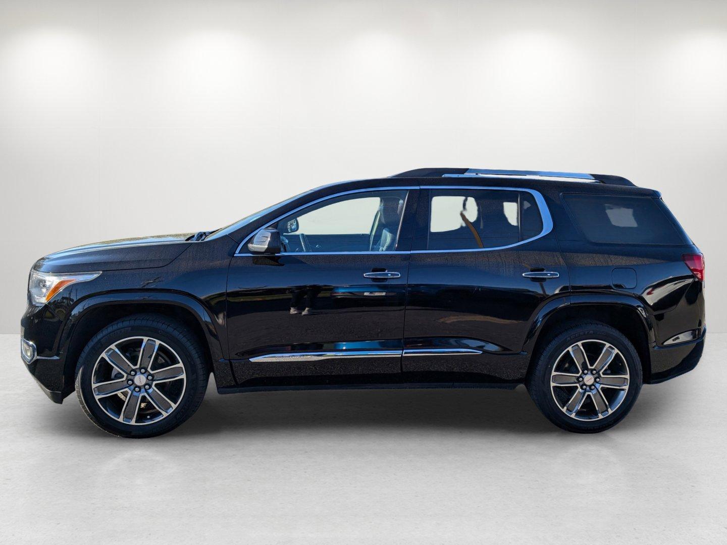 2019 /Jet Black GMC Acadia Denali (1GKKNPLS8KZ) with an Gas V6 3.6L/222 engine, 6-Speed Automatic transmission, located at 521 Old Farm Lane Rd, Prattville, AL, 36066, (334) 325-1505, 32.482460, -86.416367 - 2019 GMC Acadia Denali - Photo#6