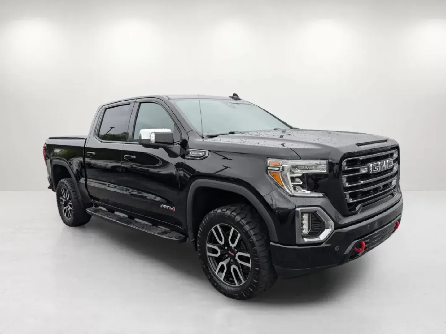 2019 /Jet Black with Kalahari accents GMC Sierra 1500 AT4 (3GTP9EED0KG) with an Gas V8 5.3L engine, 10-Speed Automatic transmission, located at 3959 U.S. 80 W, Phenix City, AL, 36870, (334) 297-4885, 32.469296, -85.135185 - Discover the exhilarating blend of power, style, and technology with this stunning 2019 GMC Sierra 1500 AT4, available now at Gils Auto in Phenix City, AL. Whether you're a weekend adventurer seeking thrilling off-road experiences or a practical individual looking for a reliable vehicle for your dai - Photo#2
