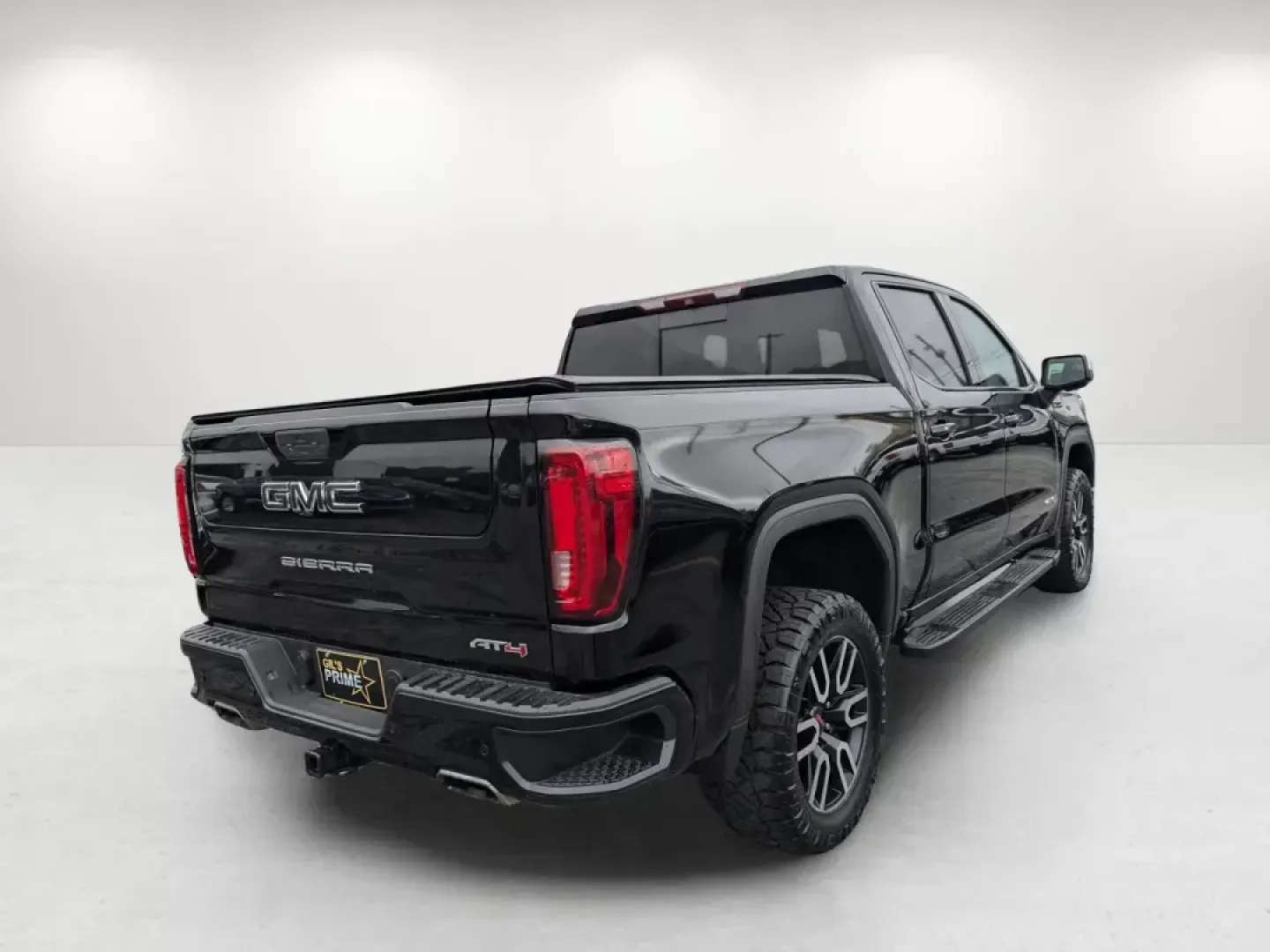 2019 /Jet Black with Kalahari accents GMC Sierra 1500 AT4 (3GTP9EED0KG) with an Gas V8 5.3L engine, 10-Speed Automatic transmission, located at 3959 U.S. 80 W, Phenix City, AL, 36870, (334) 297-4885, 32.469296, -85.135185 - Discover the exhilarating blend of power, style, and technology with this stunning 2019 GMC Sierra 1500 AT4, available now at Gils Auto in Phenix City, AL. Whether you're a weekend adventurer seeking thrilling off-road experiences or a practical individual looking for a reliable vehicle for your dai - Photo#4