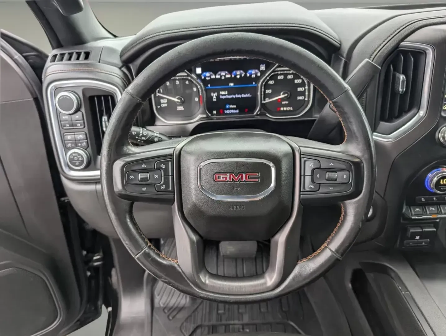 2019 /Jet Black with Kalahari accents GMC Sierra 1500 AT4 (3GTP9EED0KG) with an Gas V8 5.3L engine, 10-Speed Automatic transmission, located at 3959 U.S. 80 W, Phenix City, AL, 36870, (334) 297-4885, 32.469296, -85.135185 - Discover the exhilarating blend of power, style, and technology with this stunning 2019 GMC Sierra 1500 AT4, available now at Gils Auto in Phenix City, AL. Whether you're a weekend adventurer seeking thrilling off-road experiences or a practical individual looking for a reliable vehicle for your dai - Photo#15