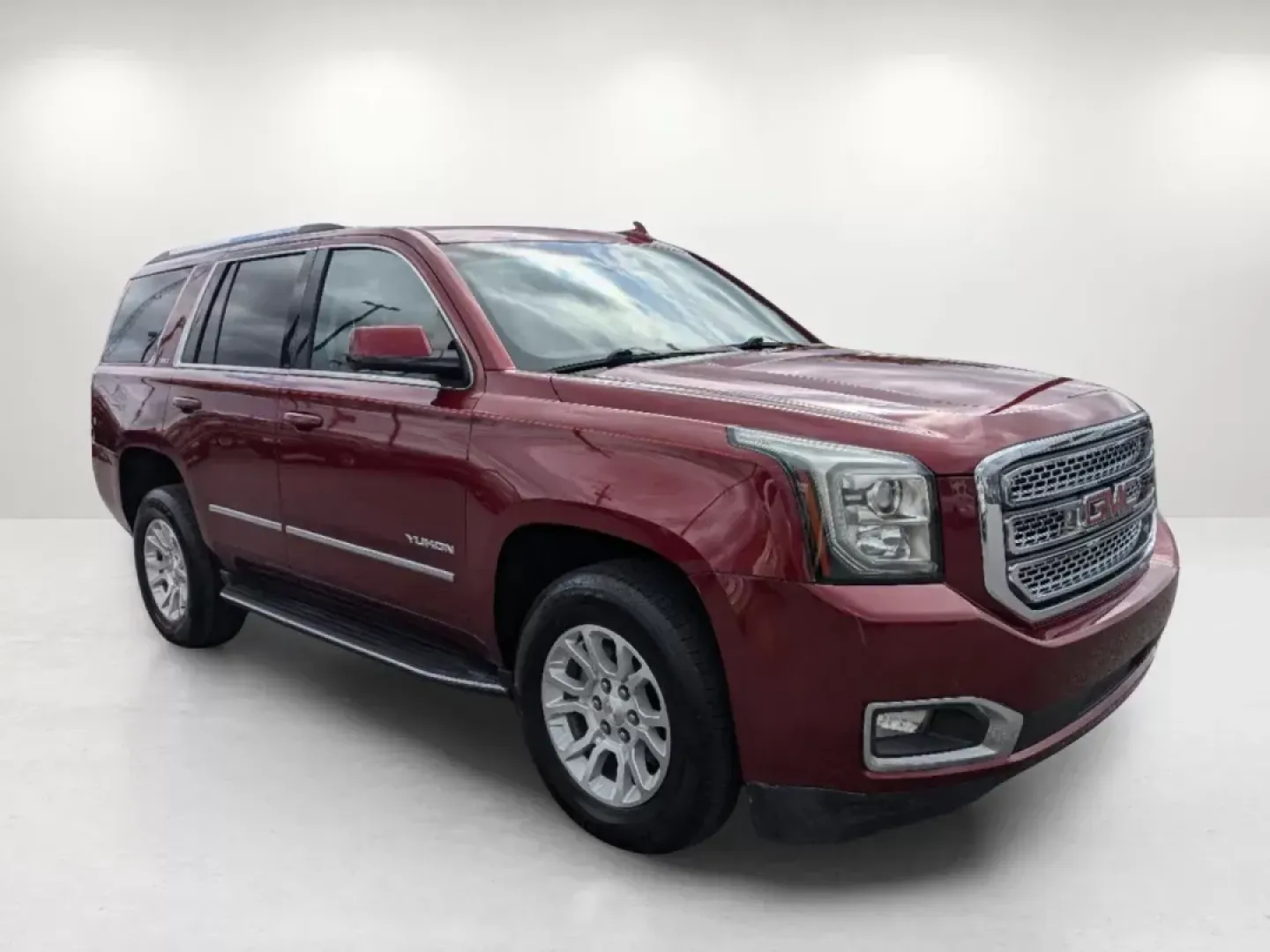 2019 /Cocoa/Dune GMC Yukon SLT (1GKS1BKC3KR) with an Gas V8 5.3L/325 engine, 6-Speed Automatic transmission, located at 5115 14th Ave., Columbus, GA, 31904, (706) 323-0345, 32.511494, -84.971046 - **Experience Adventure in the 2019 GMC Yukon SLT Perfect for Your Family Travels!**<br /> <br /> Are you ready to elevate your family road trips and weekend getaways? The 2019 GMC Yukon SLT is designed to offer unparalleled comfort, style, and technology, making it the ultimate SUV for growing fami - Photo#3
