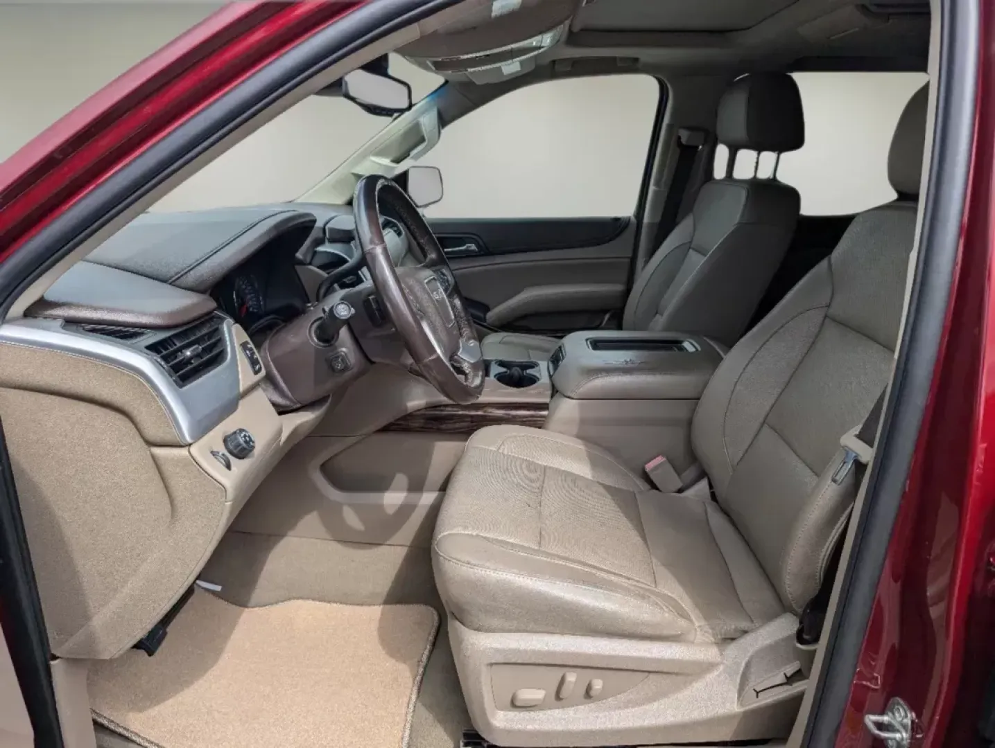 2019 /Cocoa/Dune GMC Yukon SLT (1GKS1BKC3KR) with an Gas V8 5.3L/325 engine, 6-Speed Automatic transmission, located at 5115 14th Ave., Columbus, GA, 31904, (706) 323-0345, 32.511494, -84.971046 - **Experience Adventure in the 2019 GMC Yukon SLT Perfect for Your Family Travels!**<br /> <br /> Are you ready to elevate your family road trips and weekend getaways? The 2019 GMC Yukon SLT is designed to offer unparalleled comfort, style, and technology, making it the ultimate SUV for growing fami - Photo#10