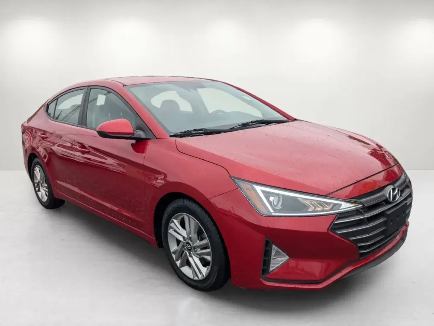 2019 /Gray Hyundai Elantra SEL (5NPD84LF3KH) with an Other engine, located at 7000 Northlake Connector, Columbus, GA, 31904, (706) 987-8085, 32.524975, -84.978134 - **Discover Your Next Adventure with the 2019 Hyundai Elantra SEL at Gils Auto - Columbus #2!**<br /> <br /> Are you searching for a reliable and stylish sedan perfect for everyday commutes, weekend getaways, or family outings? Look no further than the stunning **2019 Hyundai Elantra SEL** available - Photo#2