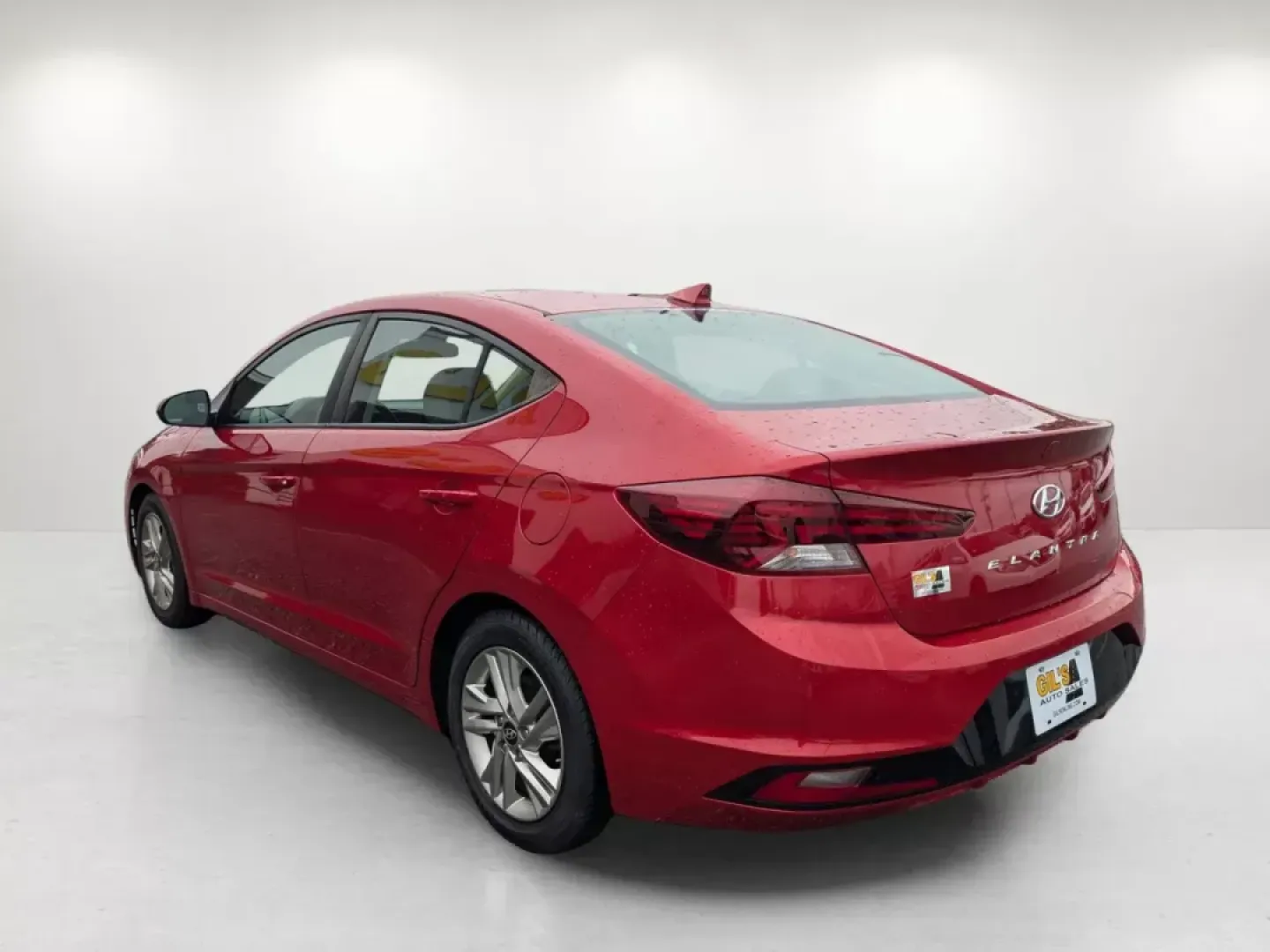 2019 /Gray Hyundai Elantra SEL (5NPD84LF3KH) with an Other engine, located at 7000 Northlake Connector, Columbus, GA, 31904, (706) 987-8085, 32.524975, -84.978134 - **Discover Your Next Adventure with the 2019 Hyundai Elantra SEL at Gils Auto - Columbus #2!**<br /> <br /> Are you searching for a reliable and stylish sedan perfect for everyday commutes, weekend getaways, or family outings? Look no further than the stunning **2019 Hyundai Elantra SEL** available - Photo#6