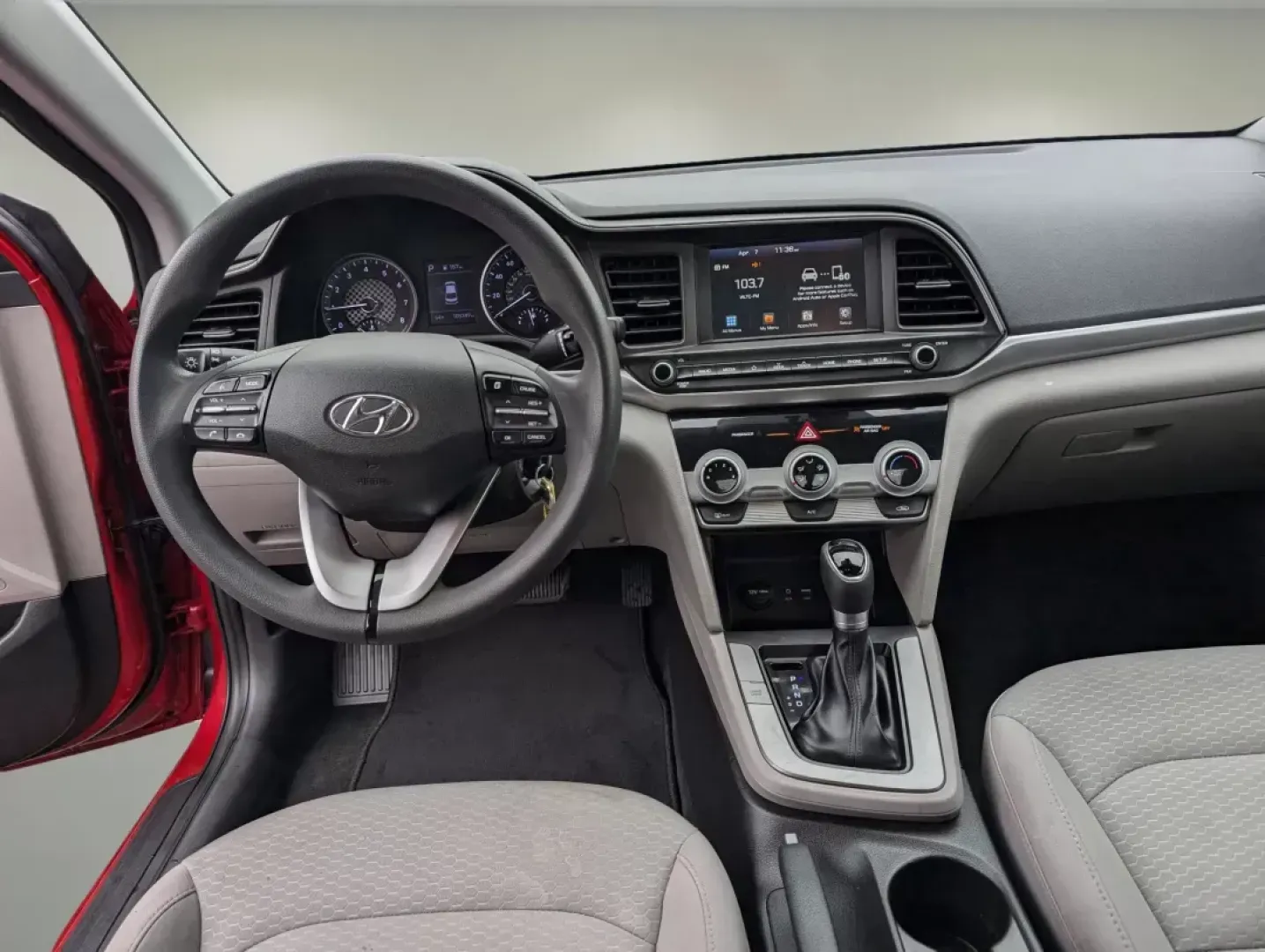 2019 /Gray Hyundai Elantra SEL (5NPD84LF3KH) with an Other engine, located at 7000 Northlake Connector, Columbus, GA, 31904, (706) 987-8085, 32.524975, -84.978134 - **Discover Your Next Adventure with the 2019 Hyundai Elantra SEL at Gils Auto - Columbus #2!**<br /> <br /> Are you searching for a reliable and stylish sedan perfect for everyday commutes, weekend getaways, or family outings? Look no further than the stunning **2019 Hyundai Elantra SEL** available - Photo#11