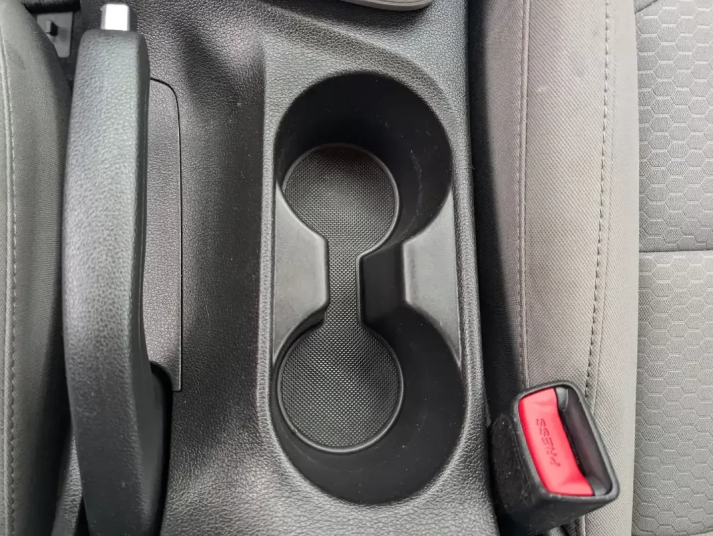 2019 /Gray Hyundai Elantra SEL (5NPD84LF3KH) with an Other engine, located at 7000 Northlake Connector, Columbus, GA, 31904, (706) 987-8085, 32.524975, -84.978134 - **Discover Your Next Adventure with the 2019 Hyundai Elantra SEL at Gils Auto - Columbus #2!**<br /> <br /> Are you searching for a reliable and stylish sedan perfect for everyday commutes, weekend getaways, or family outings? Look no further than the stunning **2019 Hyundai Elantra SEL** available - Photo#12