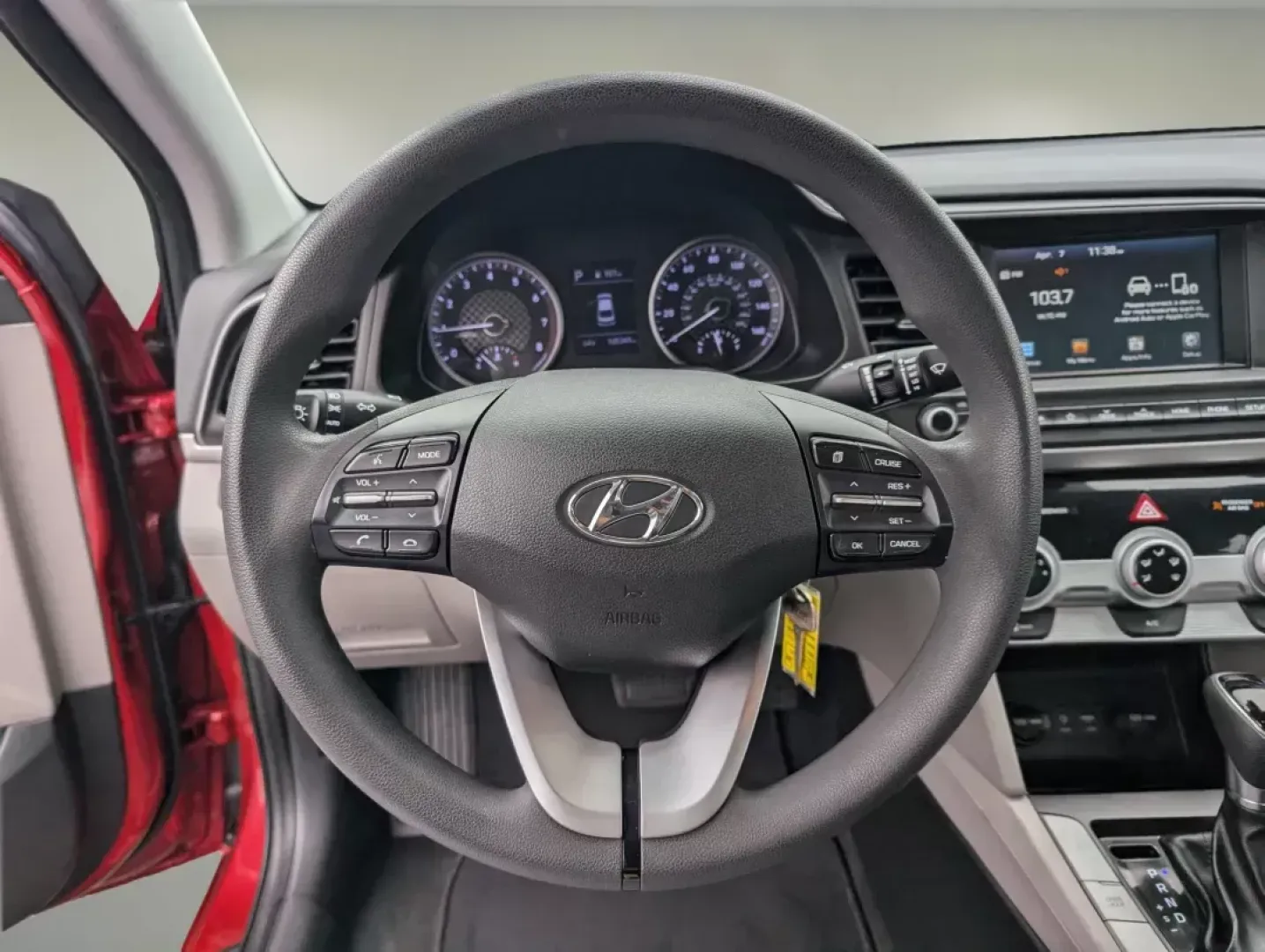 2019 /Gray Hyundai Elantra SEL (5NPD84LF3KH) with an Other engine, located at 7000 Northlake Connector, Columbus, GA, 31904, (706) 987-8085, 32.524975, -84.978134 - **Discover Your Next Adventure with the 2019 Hyundai Elantra SEL at Gils Auto - Columbus #2!**<br /> <br /> Are you searching for a reliable and stylish sedan perfect for everyday commutes, weekend getaways, or family outings? Look no further than the stunning **2019 Hyundai Elantra SEL** available - Photo#15
