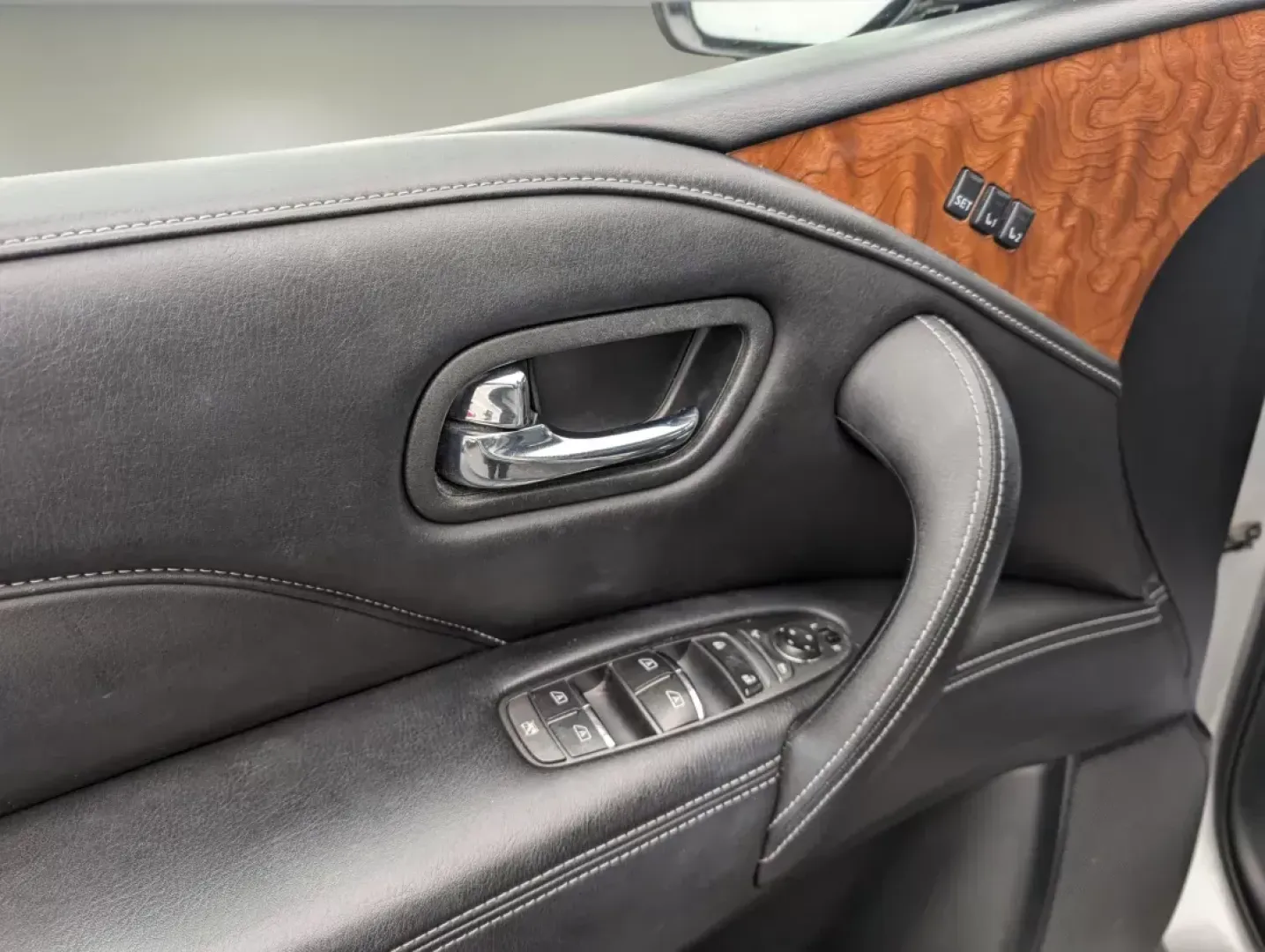 2019 /Graphite Infiniti QX80 LUXE (JN8AZ2NE9K9) with an Premium Unleaded V-8 5.6 L/339 engine, 7-Speed Automatic w/OD transmission, located at 521 Old Farm Lane Rd, Prattville, AL, 36066, (334) 325-1505, 32.482460, -86.416367 - **Discover Unmatched Luxury and Versatility with the 2019 Infiniti QX80 at Gils Auto - Prattville!**<br /> <br /> Are you ready to elevate your driving experience? The 2019 Infiniti QX80 is not just a vehicle; it's a lifestyle choice for those who value luxury, space, and performance. Perfect for gr - Photo#8