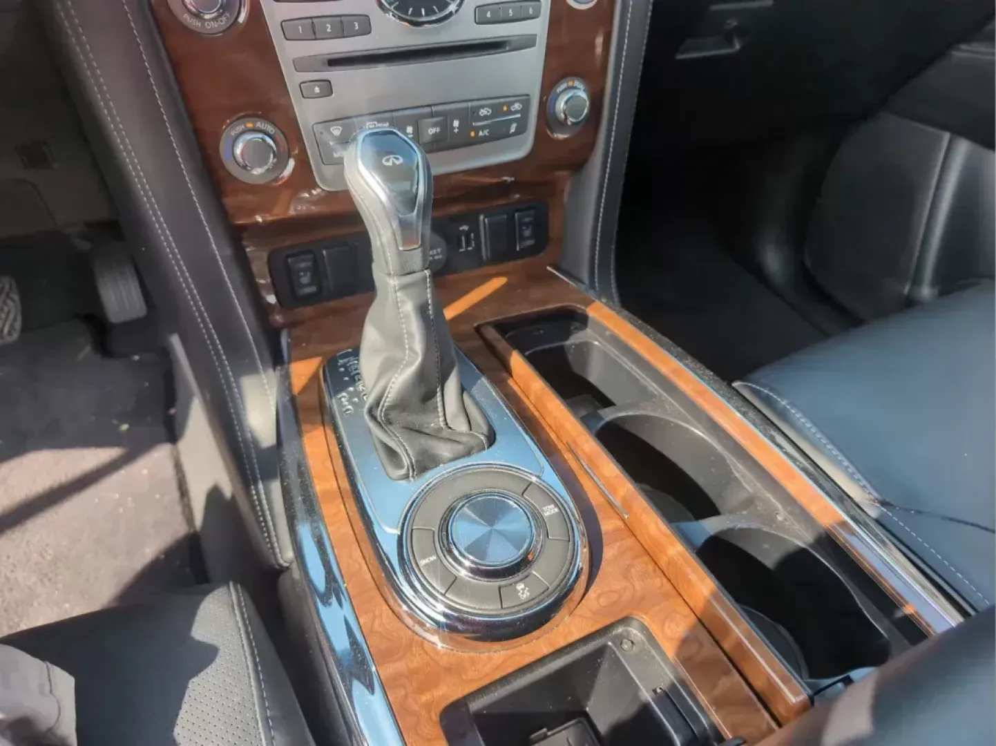 2019 /Black Infiniti QX80 LUXE (JN8AZ2NF9K9) with an Other engine, located at 3959 U.S. 80 W, Phenix City, AL, 36870, (334) 297-4885, 32.469296, -85.135185 - **Elevate Your Family Adventures with This Stunning 2019 Infiniti QX80 LUXE!** <br /> <br /> Are you ready to discover the perfect vehicle for your growing family or weekend getaways? Look no further than this luxurious 2019 Infiniti QX80 LUXE, now available at Gils Auto in Phenix City, AL! This spo - Photo#17