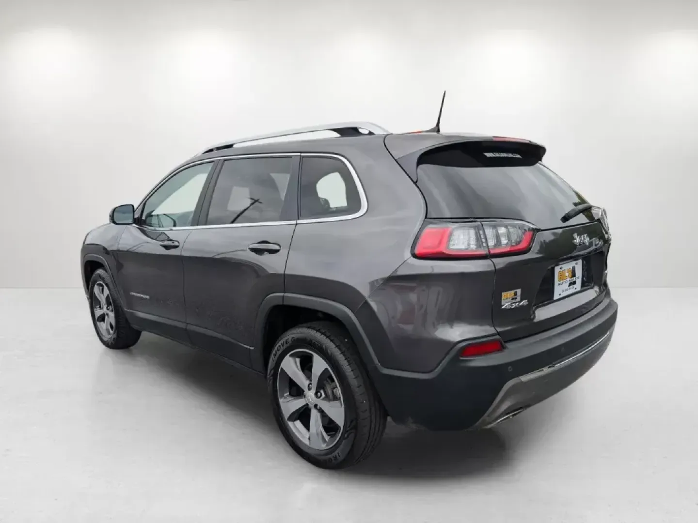 2019 /Black Jeep Cherokee Limited (1C4PJMDX0KD) with an Regular Unleaded V-6 3.2 L/198 engine, 9-Speed Automatic w/OD transmission, located at 521 Old Farm Lane Rd, Prattville, AL, 36066, (334) 325-1505, 32.482460, -86.416367 - 2019 Jeep Cherokee Limited - Photo#6