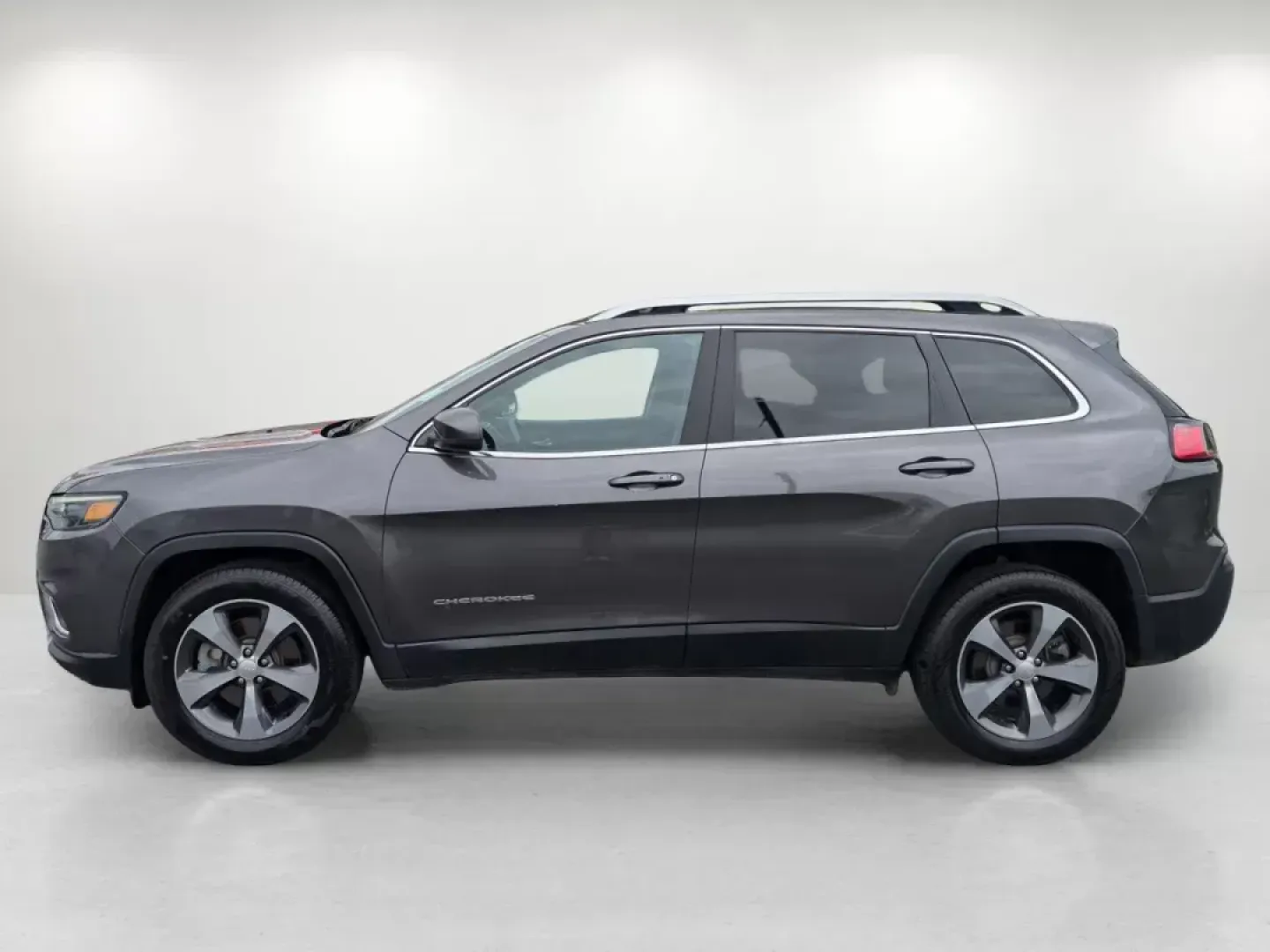 2019 /Black Jeep Cherokee Limited (1C4PJMDX0KD) with an Regular Unleaded V-6 3.2 L/198 engine, 9-Speed Automatic w/OD transmission, located at 521 Old Farm Lane Rd, Prattville, AL, 36066, (334) 325-1505, 32.482460, -86.416367 - 2019 Jeep Cherokee Limited - Photo#7