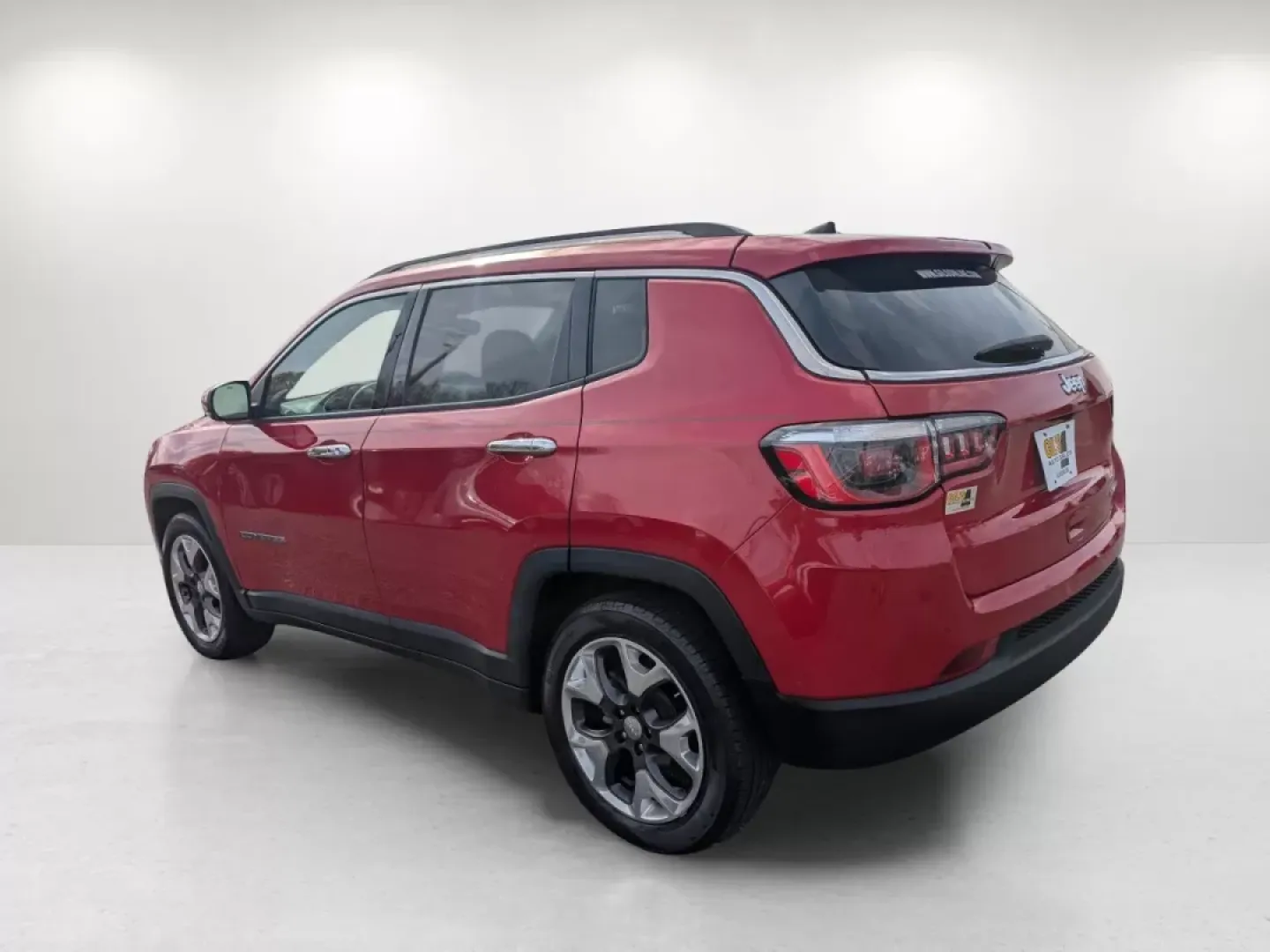2019 /Black Jeep Compass Limited (3C4NJCCB7KT) with an Other engine, located at 3959 U.S. 80 W, Phenix City, AL, 36870, (334) 297-4885, 32.469296, -85.135185 - ### Experience Adventure and Comfort with the 2019 Jeep Compass Limited at Gils Auto<br /> <br /> Are you ready to embrace the open road and create unforgettable memories with family and friends? The 2019 Jeep Compass Limited, now available at Gils Auto in Phenix City, AL, is the perfect companion f - Photo#7