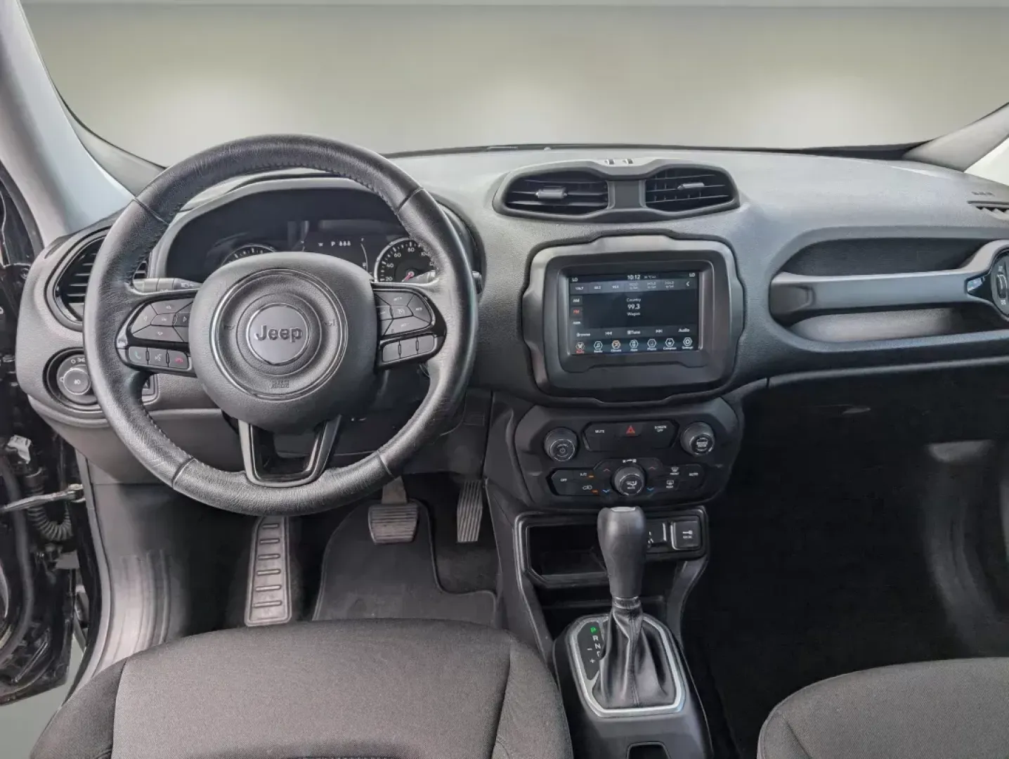 2019 /Black Jeep Renegade Altitude (ZACNJABB8KP) with an Other engine, located at 3959 U.S. 80 W, Phenix City, AL, 36870, (334) 297-4885, 32.469296, -85.135185 - **Discover Adventure with the 2019 Jeep Renegade Altitude at Gils Auto - Phenix City**<br /> <br /> Are you ready to elevate your driving experience? Whether you're a weekend adventurer, a busy commuter, or a growing family seeking reliability and style, the 2019 Jeep Renegade Altitude is the perfec - Photo#11