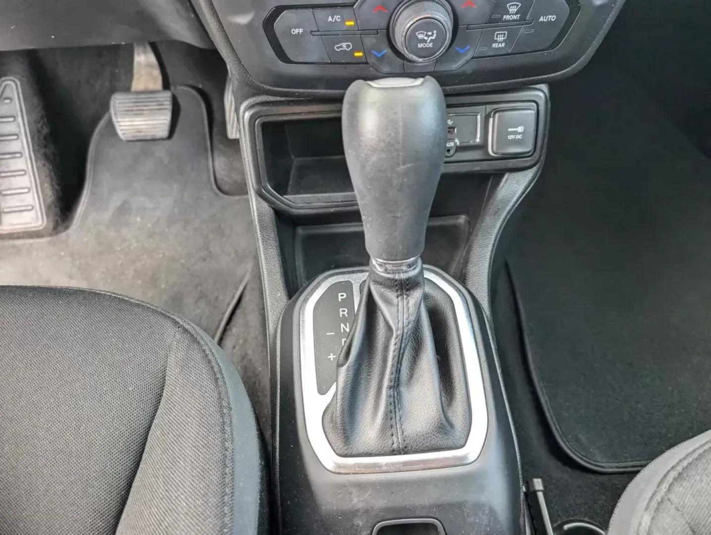 2019 /Black Jeep Renegade Altitude (ZACNJABB8KP) with an Other engine, located at 3959 U.S. 80 W, Phenix City, AL, 36870, (334) 297-4885, 32.469296, -85.135185 - **Discover Adventure with the 2019 Jeep Renegade Altitude at Gils Auto - Phenix City**<br /> <br /> Are you ready to elevate your driving experience? Whether you're a weekend adventurer, a busy commuter, or a growing family seeking reliability and style, the 2019 Jeep Renegade Altitude is the perfec - Photo#12