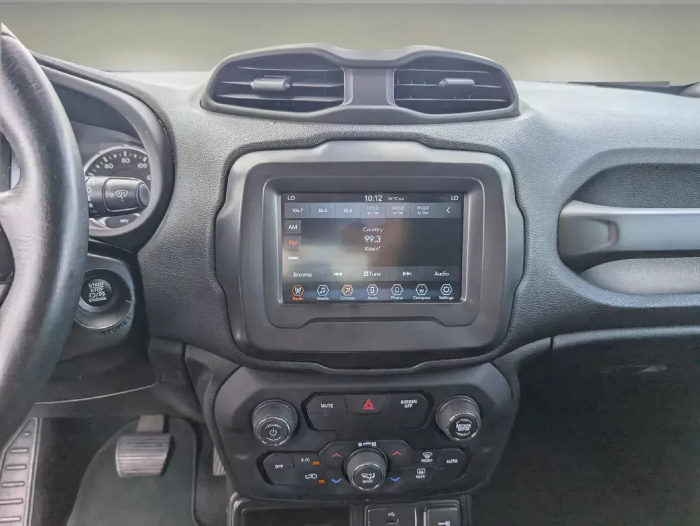 2019 /Black Jeep Renegade Altitude (ZACNJABB8KP) with an Other engine, located at 3959 U.S. 80 W, Phenix City, AL, 36870, (334) 297-4885, 32.469296, -85.135185 - **Discover Adventure with the 2019 Jeep Renegade Altitude at Gils Auto - Phenix City**<br /> <br /> Are you ready to elevate your driving experience? Whether you're a weekend adventurer, a busy commuter, or a growing family seeking reliability and style, the 2019 Jeep Renegade Altitude is the perfec - Photo#13