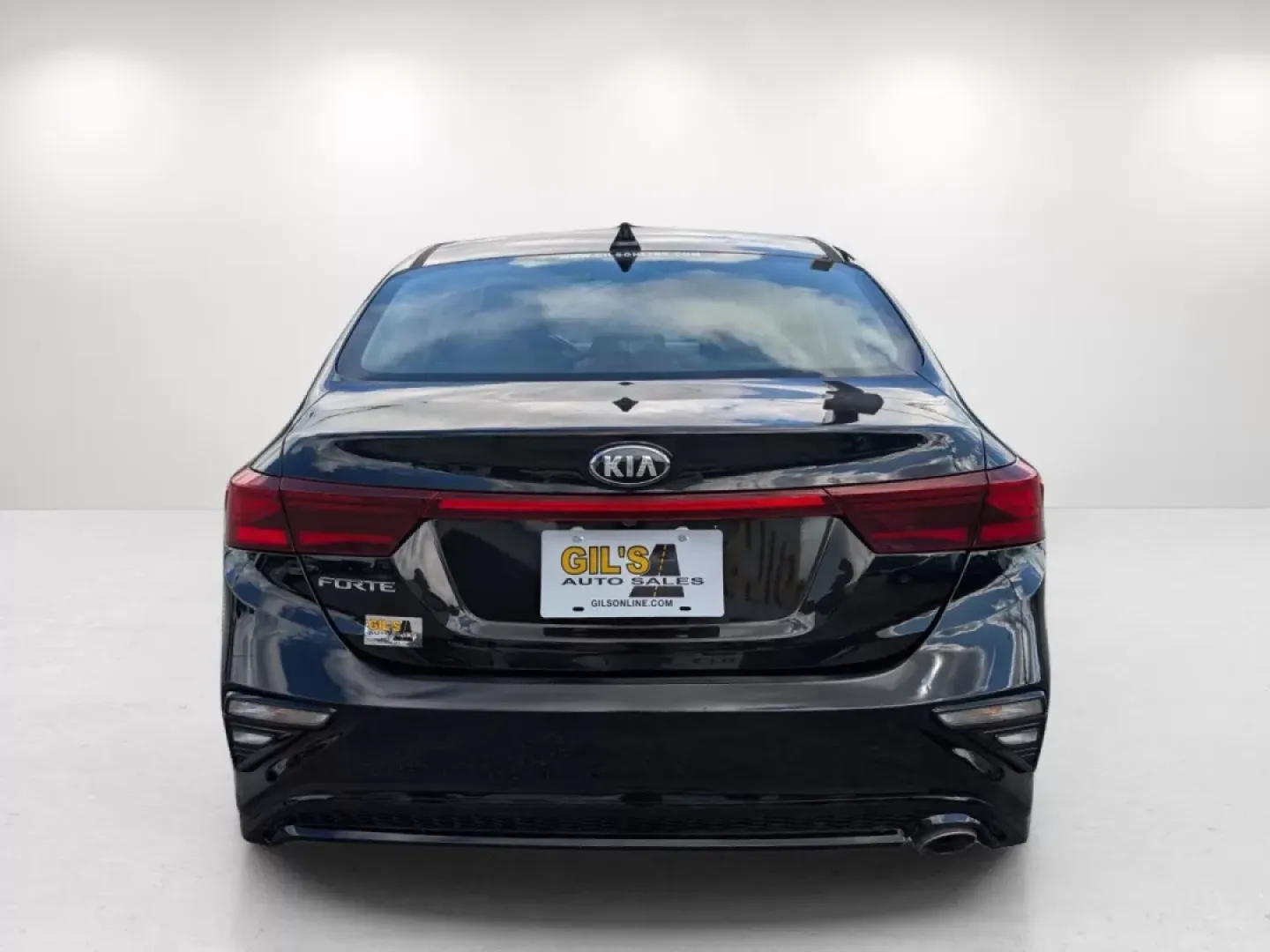 2019 /Black Kia Forte LXS (3KPF24AD2KE) with an Other engine, located at 521 Old Farm Lane Rd, Prattville, AL, 36066, (334) 325-1505, 32.482460, -86.416367 - **Discover Your Next Adventure in the 2019 Kia Forte at Gils Auto Phenix City, AL!**<br /> <br /> Are you ready to elevate your daily commute or embark on weekend adventures? The 2019 Kia Forte LXS is the perfect sedan that combines style, efficiency, and modern features, making it ideal for budget - Photo#5