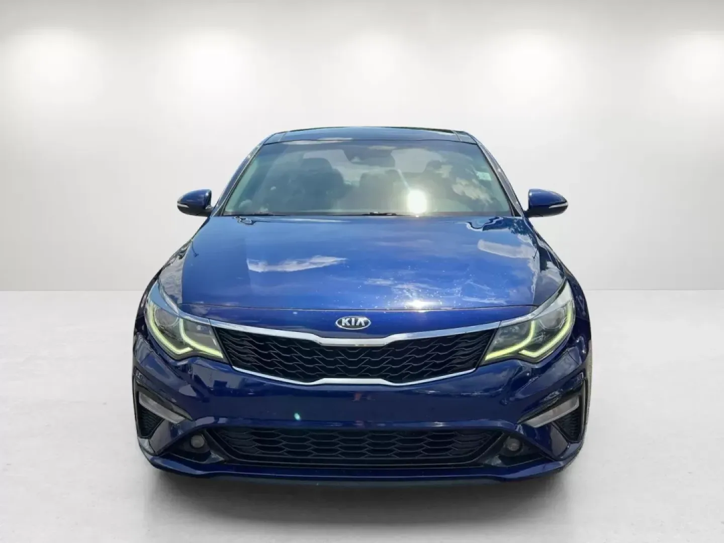 2019 /Black Kia Optima S (5XXGT4L33KG) with an Other engine, located at 3959 U.S. 80 W, Phenix City, AL, 36870, (334) 297-4885, 32.469296, -85.135185 - **Discover Your Next Adventure with the 2019 Kia Optima at Gils Auto - Columbus!**<br /> <br /> Are you ready to elevate your daily commute or family road trips? The 2019 Kia Optima is the perfect blend of style, comfort, and functionality, making it an ideal choice for growing families, busy profes - Photo#1