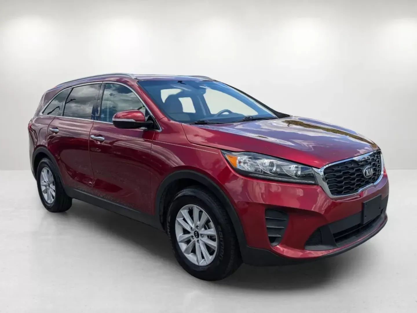 2019 /Stone Beige Kia Sorento LX (5XYPG4A31KG) with an Other engine, located at 5115 14th Ave., Columbus, GA, 31904, (706) 323-0345, 32.511494, -84.971046 - **Discover Adventure and Comfort with the 2019 Kia Sorento LX at Gils Auto in Columbus, GA!**<br /> <br /> Looking for an SUV that balances style, practicality, and performance? Whether you're commuting to work, running errands, or planning a family road trip, the 2019 Kia Sorento LX is the ideal ch - Photo#2