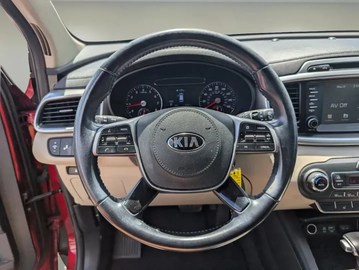 2019 /Stone Beige Kia Sorento LX (5XYPG4A31KG) with an Other engine, located at 5115 14th Ave., Columbus, GA, 31904, (706) 323-0345, 32.511494, -84.971046 - **Discover Adventure and Comfort with the 2019 Kia Sorento LX at Gils Auto in Columbus, GA!**<br /> <br /> Looking for an SUV that balances style, practicality, and performance? Whether you're commuting to work, running errands, or planning a family road trip, the 2019 Kia Sorento LX is the ideal ch - Photo#15