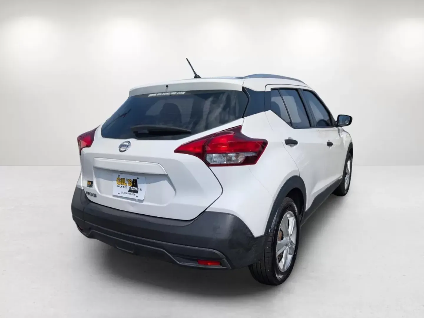 2019 /Charcoal Nissan Kicks S (3N1CP5CU2KL) with an Other engine, located at 5115 14th Ave., Columbus, GA, 31904, (706) 323-0345, 32.511494, -84.971046 - If you're in the market for a versatile and stylish SUV that perfectly complements your active lifestyle, look no further than this 2019 Nissan Kicks S, available at Gils Auto in Phenix City, AL. This charming vehicle is not just about aesthetics; it's tailored for those who crave adventure while en - Photo#4