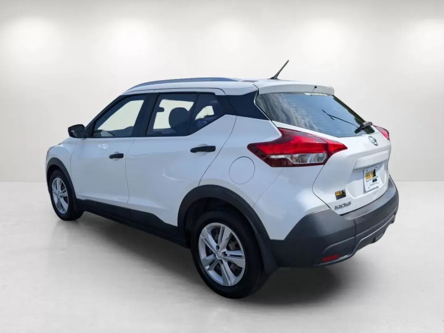 2019 /Charcoal Nissan Kicks S (3N1CP5CU2KL) with an Other engine, located at 5115 14th Ave., Columbus, GA, 31904, (706) 323-0345, 32.511494, -84.971046 - If you're in the market for a versatile and stylish SUV that perfectly complements your active lifestyle, look no further than this 2019 Nissan Kicks S, available at Gils Auto in Phenix City, AL. This charming vehicle is not just about aesthetics; it's tailored for those who crave adventure while en - Photo#6