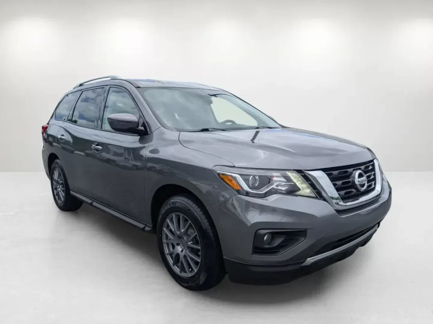 2019 /Charcoal Nissan Pathfinder SV (5N1DR2MM4KC) with an Regular Unleaded V-6 3.5 L/213 engine, 1-Speed CVT w/OD transmission, located at 7000 Northlake Connector, Columbus, GA, 31904, (706) 987-8085, 32.524975, -84.978134 - **Discover Adventure with the 2019 Nissan Pathfinder SV at Gils Auto - Columbus #2!** <br /> <br /> Are you ready to embark on unforgettable family road trips or weekend adventures? The 2019 Nissan Pathfinder SV is your perfect companion, combining spaciousness, comfort, and advanced technology to e - Photo#2