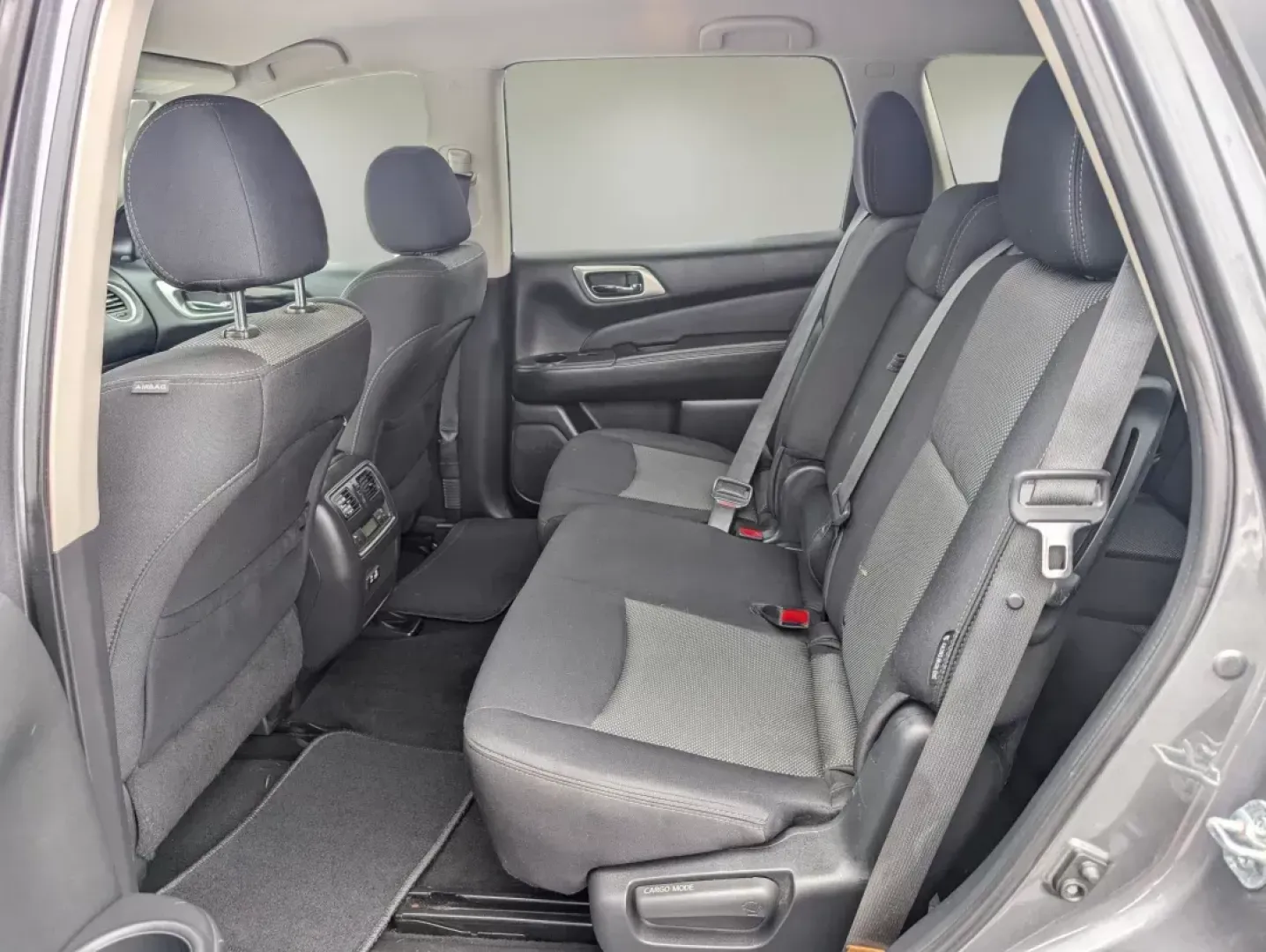2019 /Charcoal Nissan Pathfinder SV (5N1DR2MM4KC) with an Regular Unleaded V-6 3.5 L/213 engine, 1-Speed CVT w/OD transmission, located at 7000 Northlake Connector, Columbus, GA, 31904, (706) 987-8085, 32.524975, -84.978134 - **Discover Adventure with the 2019 Nissan Pathfinder SV at Gils Auto - Columbus #2!** <br /> <br /> Are you ready to embark on unforgettable family road trips or weekend adventures? The 2019 Nissan Pathfinder SV is your perfect companion, combining spaciousness, comfort, and advanced technology to e - Photo#10