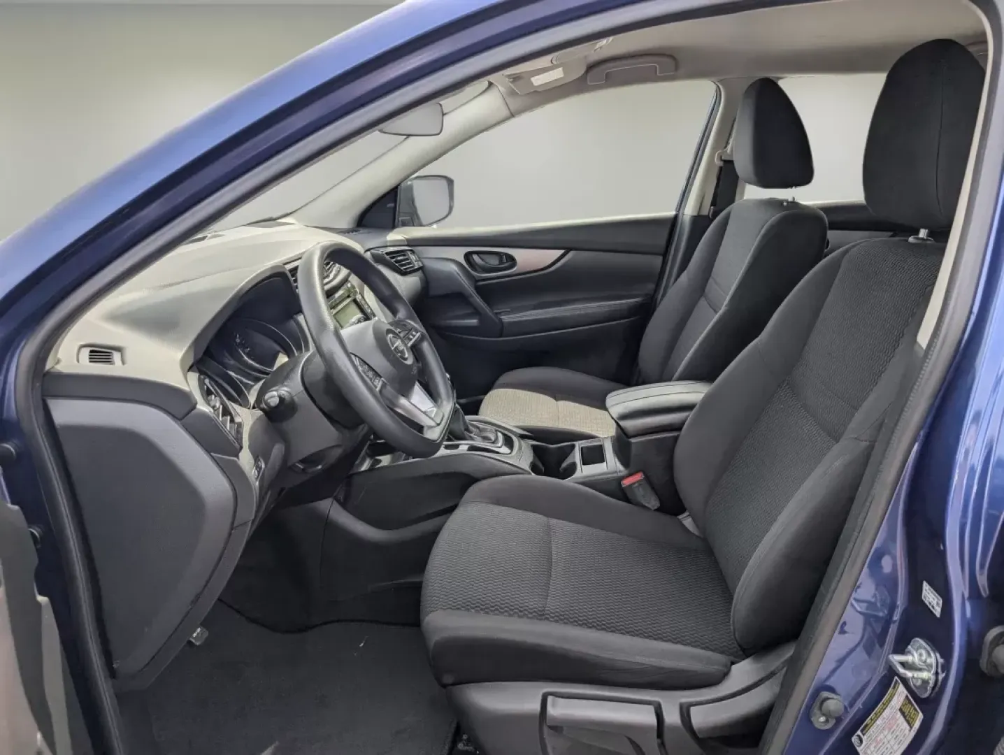 2019 /Charcoal Nissan Rogue S (JN1BJ1CP0KW) with an Other engine, located at 804 22nd Ave, Phenix City, AL, 36870, (334) 297-1860, 32.484749, -85.024475 - **Discover Adventure in the 2019 Nissan Rogue Sport at Gils Auto - Columbus!**<br /> <br /> Are you ready to elevate your daily routine and embark on weekend adventures? The 2019 Nissan Rogue Sport is the perfect companion for those who crave both style and versatility. This sporty SUV seamlessly fi - Photo#9