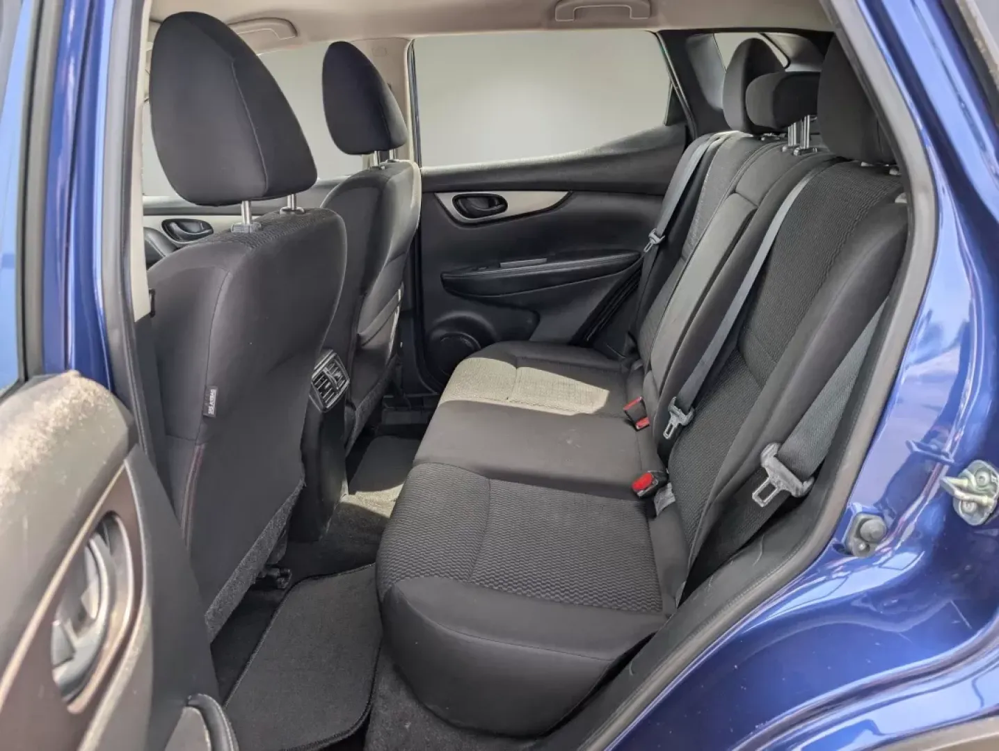 2019 /Charcoal Nissan Rogue S (JN1BJ1CP0KW) with an Other engine, located at 804 22nd Ave, Phenix City, AL, 36870, (334) 297-1860, 32.484749, -85.024475 - **Discover Adventure in the 2019 Nissan Rogue Sport at Gils Auto - Columbus!**<br /> <br /> Are you ready to elevate your daily routine and embark on weekend adventures? The 2019 Nissan Rogue Sport is the perfect companion for those who crave both style and versatility. This sporty SUV seamlessly fi - Photo#10