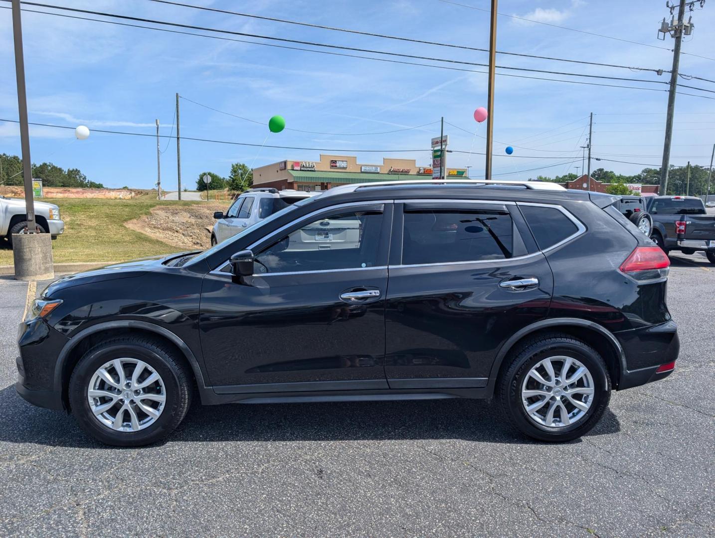 2019 /Charcoal Nissan Rogue SV (KNMAT2MT6KP) with an Regular Unleaded I-4 2.5 L/152 engine, 1-Speed CVT w/OD transmission, located at 3959 U.S. 80 W, Phenix City, AL, 36870, (334) 297-4885, 32.469296, -85.135185 - 2019 Nissan Rogue SV - Photo#7