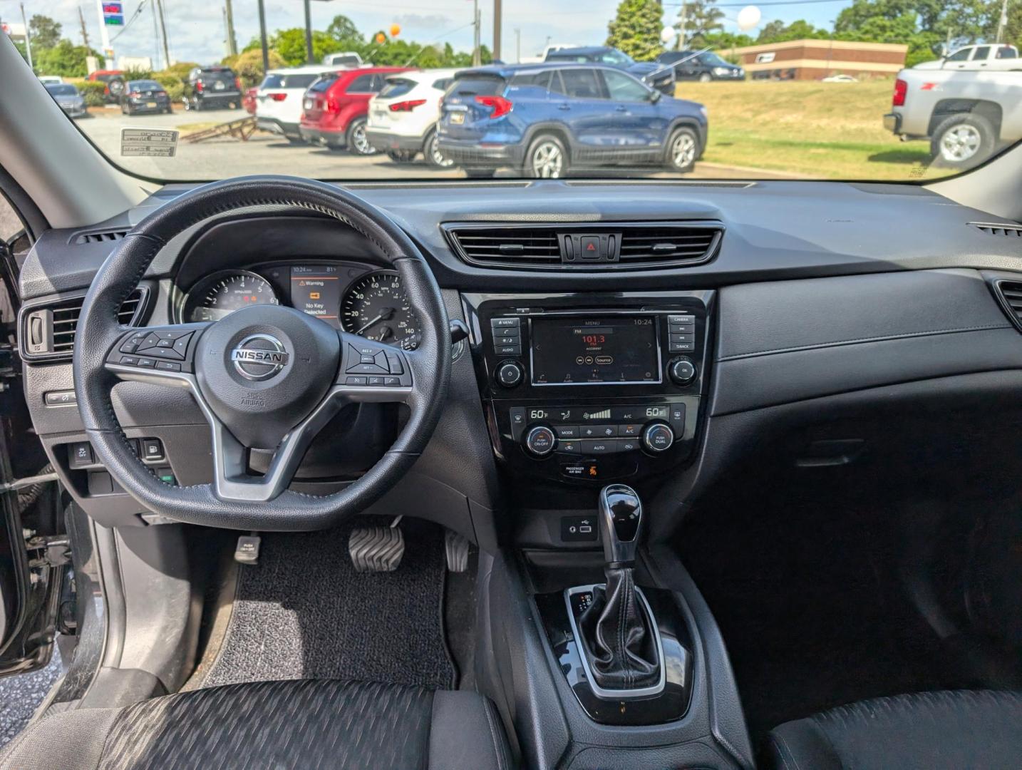 2019 /Charcoal Nissan Rogue SV (KNMAT2MT6KP) with an Regular Unleaded I-4 2.5 L/152 engine, 1-Speed CVT w/OD transmission, located at 3959 U.S. 80 W, Phenix City, AL, 36870, (334) 297-4885, 32.469296, -85.135185 - 2019 Nissan Rogue SV - Photo#11