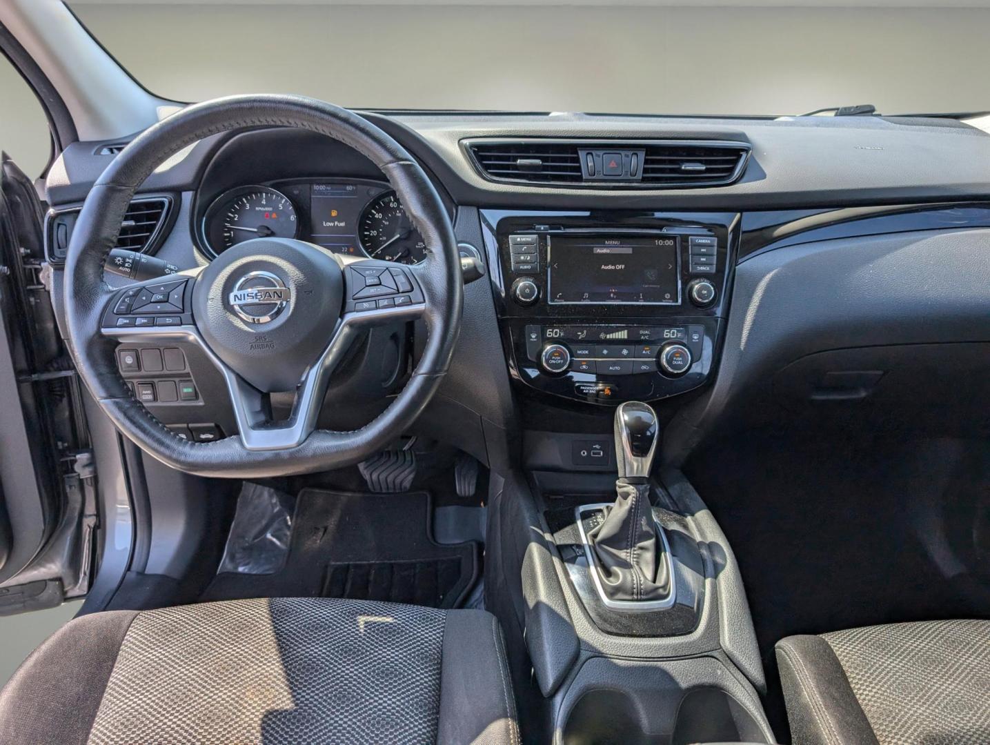 2019 /Charcoal Nissan Rogue Sport SV (JN1BJ1CR6KW) with an Regular Unleaded I-4 2.0 L/122 engine, 1-Speed CVT w/OD transmission, located at 3959 U.S. 80 W, Phenix City, AL, 36870, (334) 297-4885, 32.469296, -85.135185 - 2019 Nissan Rogue Sport SV - Photo#11