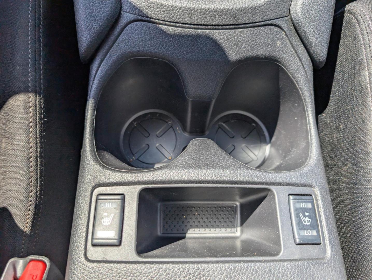 2019 /Charcoal Nissan Rogue Sport SV (JN1BJ1CR6KW) with an Regular Unleaded I-4 2.0 L/122 engine, 1-Speed CVT w/OD transmission, located at 3959 U.S. 80 W, Phenix City, AL, 36870, (334) 297-4885, 32.469296, -85.135185 - 2019 Nissan Rogue Sport SV - Photo#12