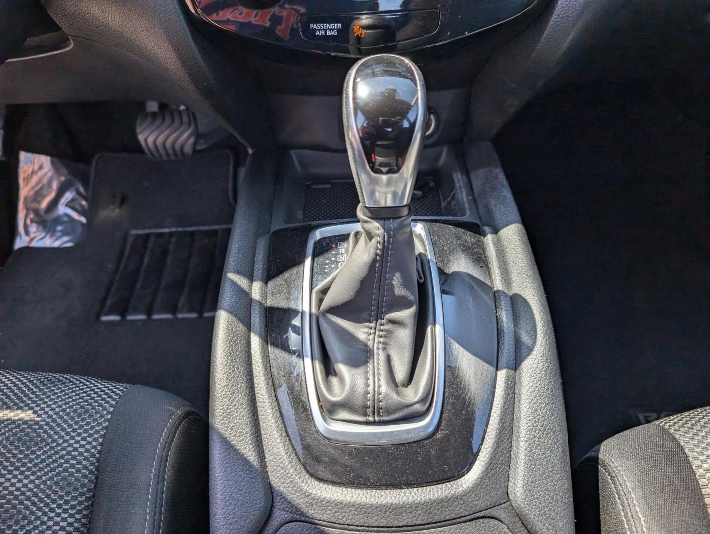 2019 /Charcoal Nissan Rogue Sport SV (JN1BJ1CR6KW) with an Regular Unleaded I-4 2.0 L/122 engine, 1-Speed CVT w/OD transmission, located at 3959 U.S. 80 W, Phenix City, AL, 36870, (334) 297-4885, 32.469296, -85.135185 - 2019 Nissan Rogue Sport SV - Photo#13
