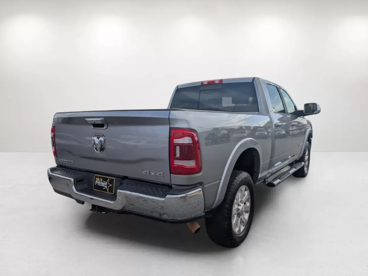 2019 /Black Ram 2500 Laramie (3C6UR5FJ2KG) with an Other engine, located at 7000 Northlake Connector, Columbus, GA, 31904, (706) 987-8085, 32.524975, -84.978134 - **Unleash Your Adventures with the 2019 Ram 2500 Laramie Crew Cab Pickup!**<br /> <br /> Are you ready to elevate your weekend adventures or tackle your daily commutes with confidence? The 2019 Ram 2500 Laramie Crew Cab Pickup is the perfect blend of power, comfort, and technology, making it an idea - Photo#4
