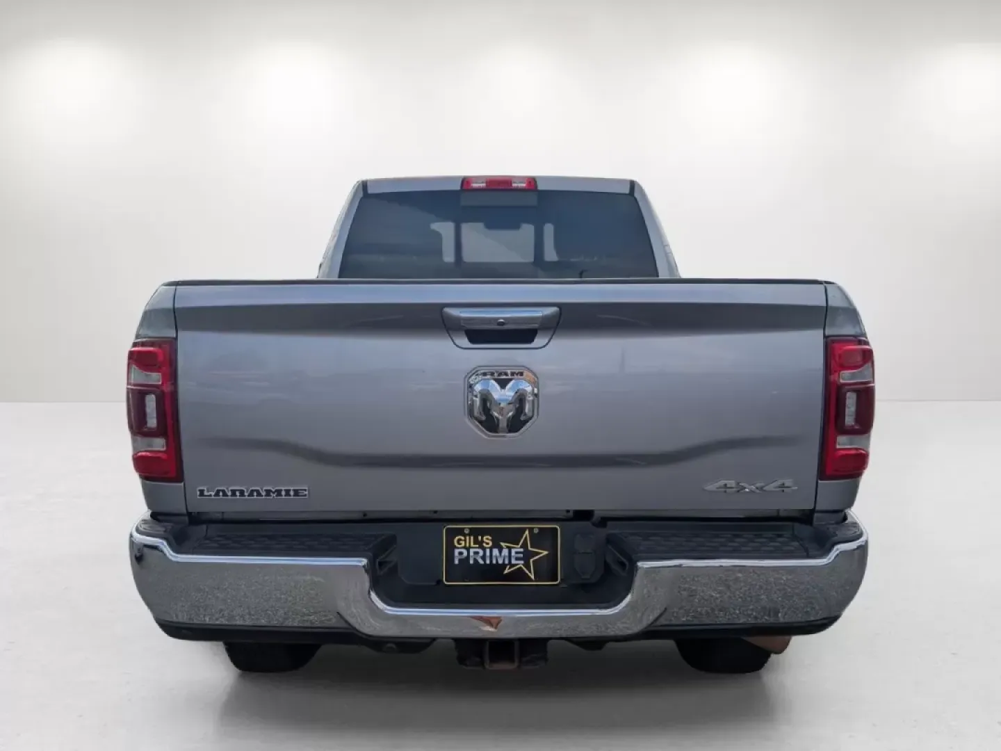 2019 /Black Ram 2500 Laramie (3C6UR5FJ2KG) with an Other engine, located at 7000 Northlake Connector, Columbus, GA, 31904, (706) 987-8085, 32.524975, -84.978134 - **Unleash Your Adventures with the 2019 Ram 2500 Laramie Crew Cab Pickup!**<br /> <br /> Are you ready to elevate your weekend adventures or tackle your daily commutes with confidence? The 2019 Ram 2500 Laramie Crew Cab Pickup is the perfect blend of power, comfort, and technology, making it an idea - Photo#5