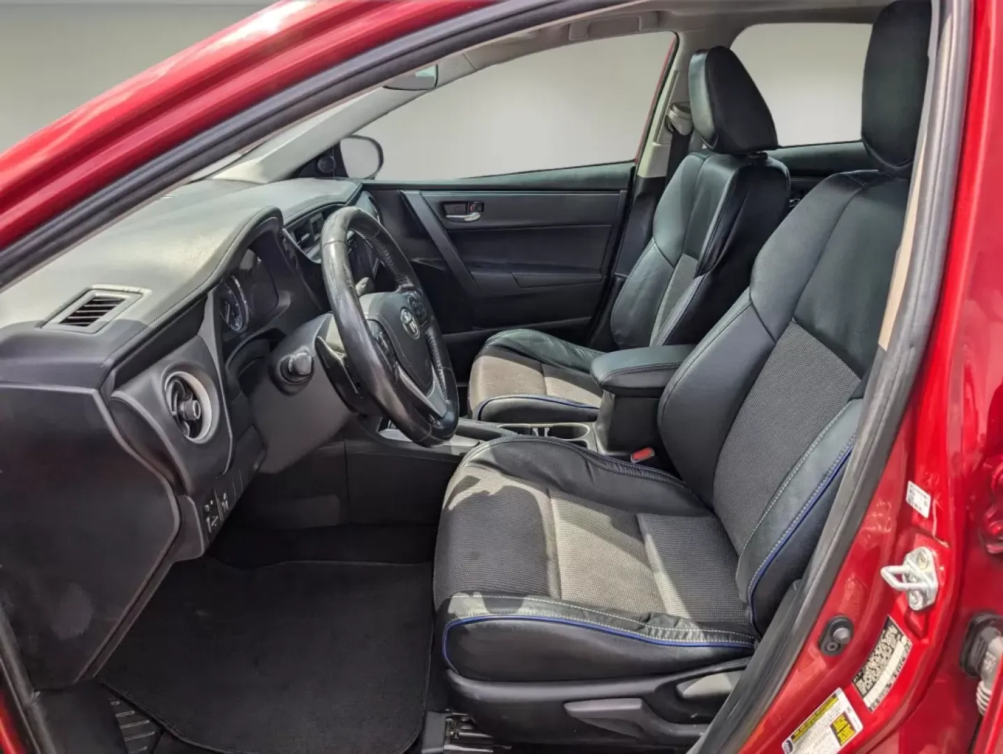 2019 Toyota Corolla SE (5YFBURHEXKP) with an Other engine, located at 3959 U.S. 80 W, Phenix City, AL, 36870, (334) 297-4885, 32.469296, -85.135185 - Discover the ideal companion for your daily adventures with the 2019 Toyota Corolla, available now at Gils Auto in Phenix City, AL. This sedan is perfect for budget-conscious buyers and those looking for reliable transportation that seamlessly fits into their active lifestyles. Whether you're commut - Photo#10