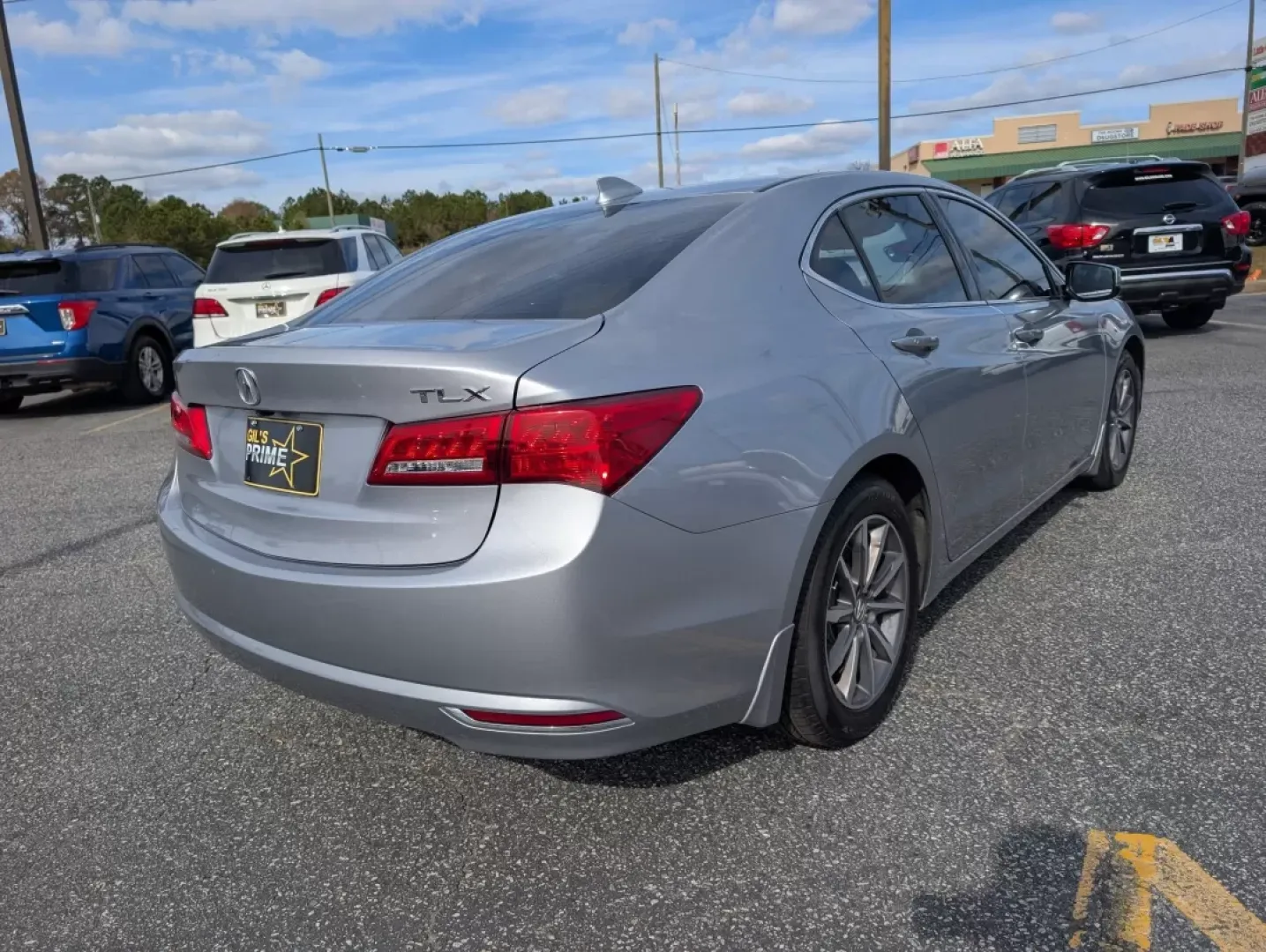 2020 Acura TLX w/Technology Pkg (19UUB1F56LA) with an Other engine, located at 3959 U.S. 80 W, Phenix City, AL, 36870, (334) 297-4885, 32.469296, -85.135185 - **Elevate Your Commute with the 2020 Acura TLX at Gils Auto in Phenix City, AL!**<br /> <br /> Are you on the lookout for a vehicle that perfectly blends luxury with functionality? Imagine every drive transformed into a delightful experience, whether you're commuting to work or heading out on a week - Photo#4