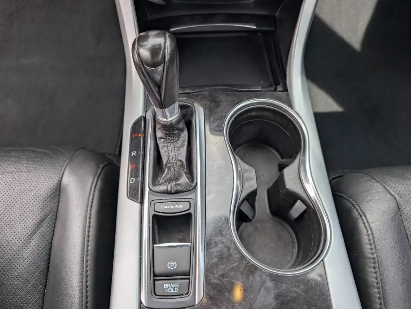 2020 Acura TLX w/Technology Pkg (19UUB1F56LA) with an Other engine, located at 3959 U.S. 80 W, Phenix City, AL, 36870, (334) 297-4885, 32.469296, -85.135185 - **Elevate Your Commute with the 2020 Acura TLX at Gils Auto in Phenix City, AL!**<br /> <br /> Are you on the lookout for a vehicle that perfectly blends luxury with functionality? Imagine every drive transformed into a delightful experience, whether you're commuting to work or heading out on a week - Photo#12