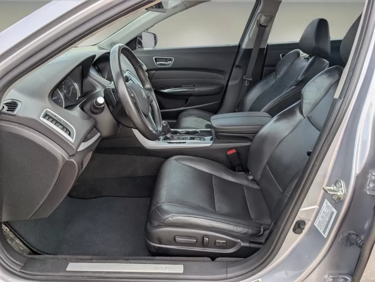 2020 Acura TLX w/Technology Pkg (19UUB1F56LA) with an Other engine, located at 3959 U.S. 80 W, Phenix City, AL, 36870, (334) 297-4885, 32.469296, -85.135185 - **Elevate Your Commute with the 2020 Acura TLX at Gils Auto in Phenix City, AL!**<br /> <br /> Are you on the lookout for a vehicle that perfectly blends luxury with functionality? Imagine every drive transformed into a delightful experience, whether you're commuting to work or heading out on a week - Photo#10