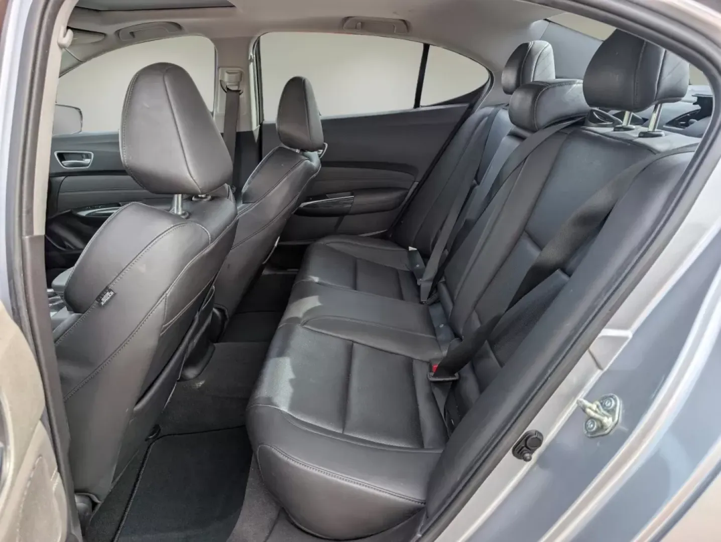 2020 Acura TLX w/Technology Pkg (19UUB1F56LA) with an Other engine, located at 3959 U.S. 80 W, Phenix City, AL, 36870, (334) 297-4885, 32.469296, -85.135185 - **Elevate Your Commute with the 2020 Acura TLX at Gils Auto in Phenix City, AL!**<br /> <br /> Are you on the lookout for a vehicle that perfectly blends luxury with functionality? Imagine every drive transformed into a delightful experience, whether you're commuting to work or heading out on a week - Photo#11