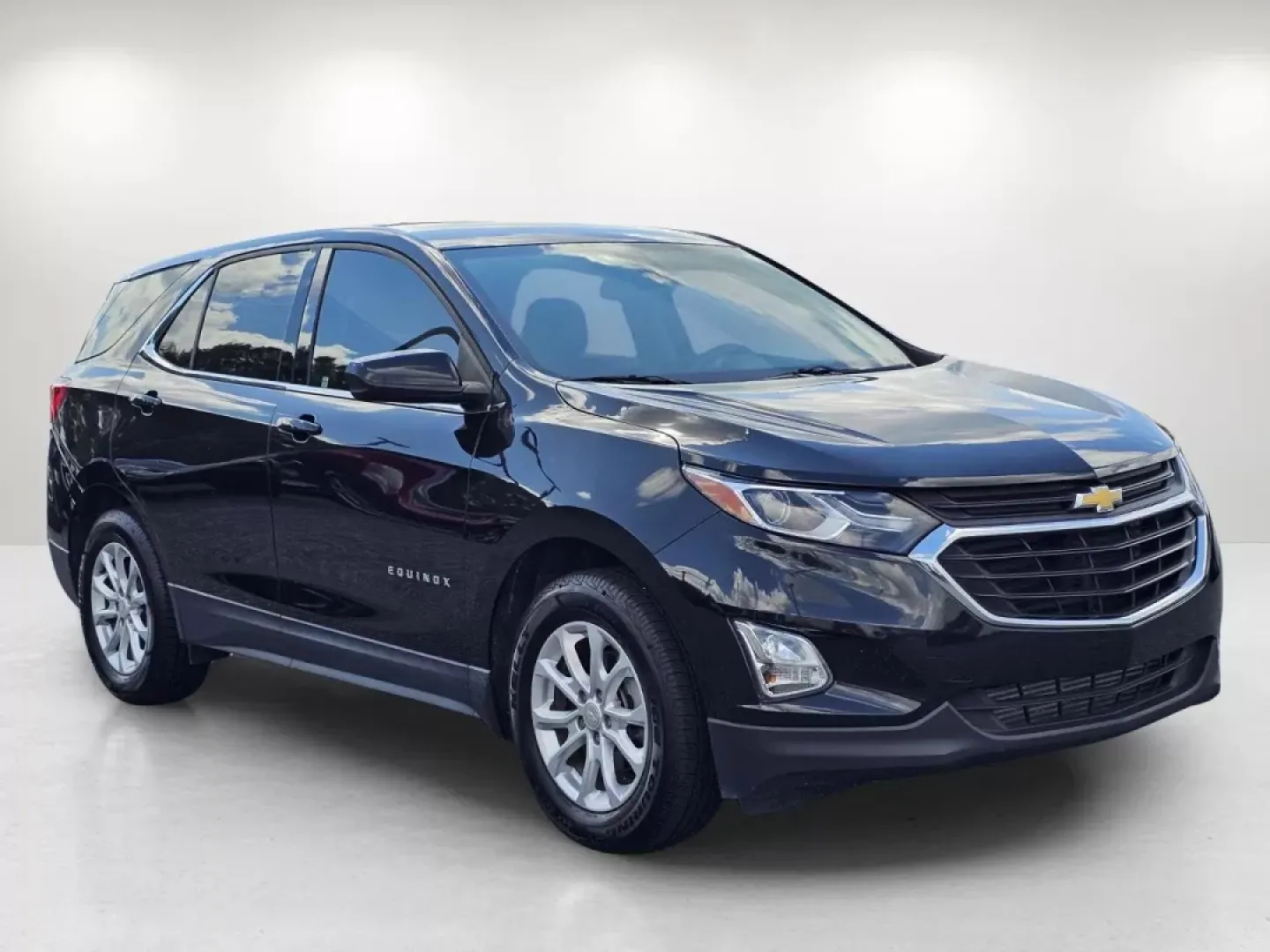 2020 /Jet Black Chevrolet Equinox LT (3GNAXJEV9LL) with an Other engine, located at 1430 Gateway Drive, Opelika, AL, 36801, (334) 239-0944, 32.637871, -85.409790 - **Explore New Adventures with the 2020 Chevrolet Equinox LT: Perfect for Phenix City Families!**<br /> <br /> If you're looking for a versatile SUV that can handle everything from school drop-offs to weekend getaways, look no further than the 2020 Chevrolet Equinox LT available at Gils Auto in Pheni - Photo#2