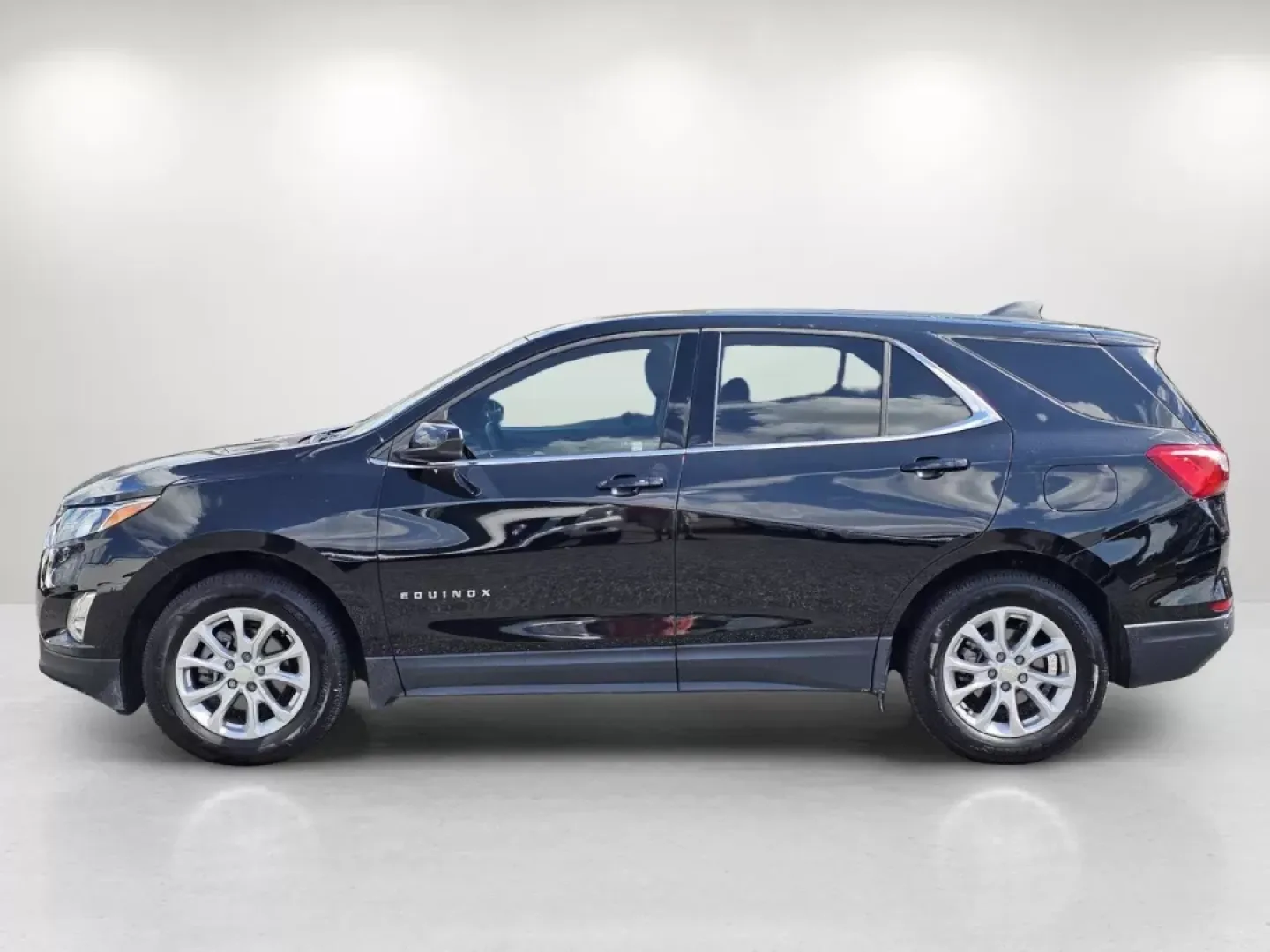 2020 /Jet Black Chevrolet Equinox LT (3GNAXJEV9LL) with an Other engine, located at 1430 Gateway Drive, Opelika, AL, 36801, (334) 239-0944, 32.637871, -85.409790 - **Explore New Adventures with the 2020 Chevrolet Equinox LT: Perfect for Phenix City Families!**<br /> <br /> If you're looking for a versatile SUV that can handle everything from school drop-offs to weekend getaways, look no further than the 2020 Chevrolet Equinox LT available at Gils Auto in Pheni - Photo#7