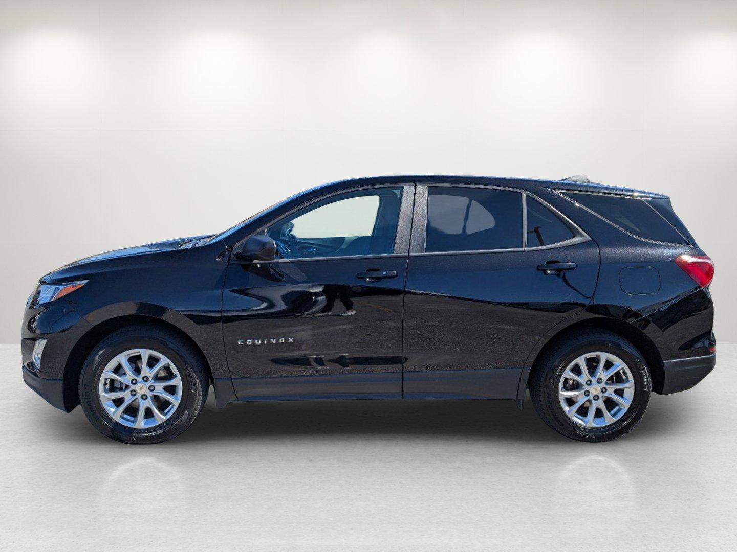 2020 /Medium Ash Gray Chevrolet Equinox LS (2GNAXHEV4L6) with an Turbocharged Gas I4 1.5L/92 engine, 6-Speed Automatic transmission, located at 7000 Northlake Connector, Columbus, GA, 31904, (706) 987-8085, 32.524975, -84.978134 - 2020 Chevrolet Equinox LS - Photo#7