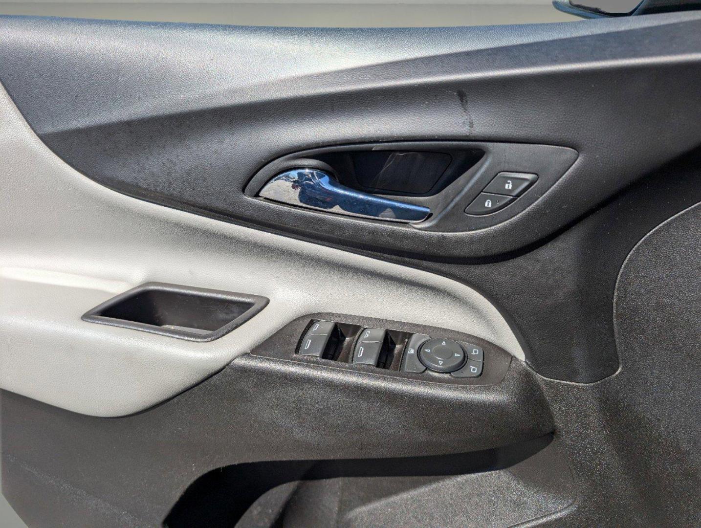 2020 /Medium Ash Gray Chevrolet Equinox LS (2GNAXHEV4L6) with an Turbocharged Gas I4 1.5L/92 engine, 6-Speed Automatic transmission, located at 7000 Northlake Connector, Columbus, GA, 31904, (706) 987-8085, 32.524975, -84.978134 - 2020 Chevrolet Equinox LS - Photo#8