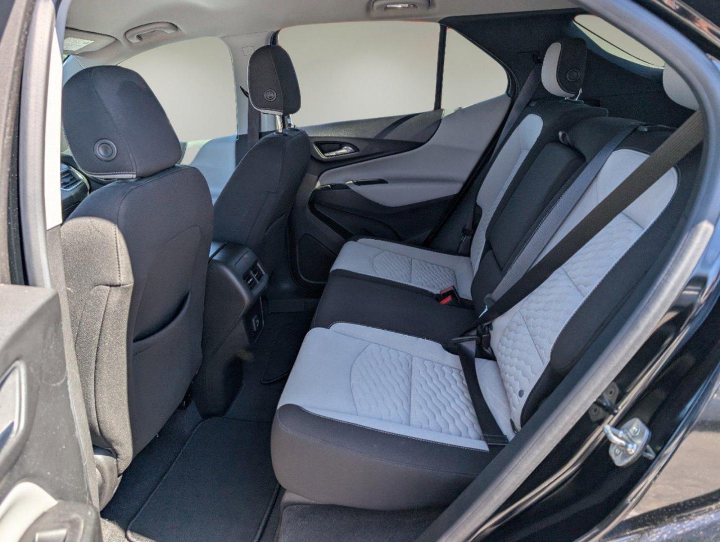2020 /Medium Ash Gray Chevrolet Equinox LS (2GNAXHEV4L6) with an Turbocharged Gas I4 1.5L/92 engine, 6-Speed Automatic transmission, located at 7000 Northlake Connector, Columbus, GA, 31904, (706) 987-8085, 32.524975, -84.978134 - 2020 Chevrolet Equinox LS - Photo#10