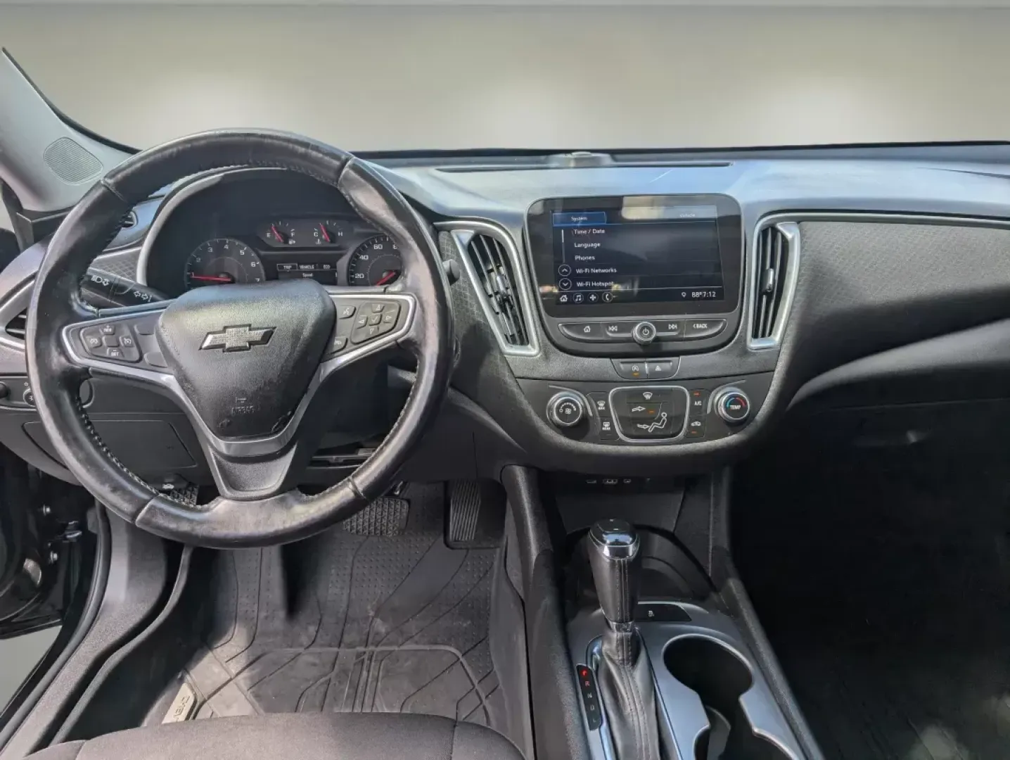 2020 /Jet Black Chevrolet Malibu RS (1G1ZG5ST1LF) with an Turbocharged Gas I4 1.5L/91 engine, 1-Speed Automatic transmission, located at 5115 14th Ave., Columbus, GA, 31904, (706) 323-0345, 32.511494, -84.971046 - 2020 Chevrolet Malibu RS - Photo#11