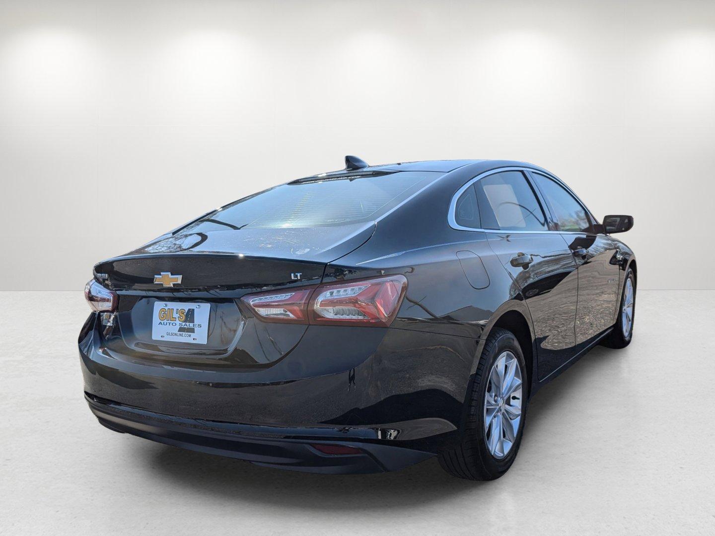 2020 /Jet Black Chevrolet Malibu LT (1G1ZD5ST7LF) with an Turbocharged Gas I4 1.5L/91 engine, 1-Speed Automatic transmission, located at 7000 Northlake Connector, Columbus, GA, 31904, (706) 987-8085, 32.524975, -84.978134 - 2020 Chevrolet Malibu LT - Photo#4