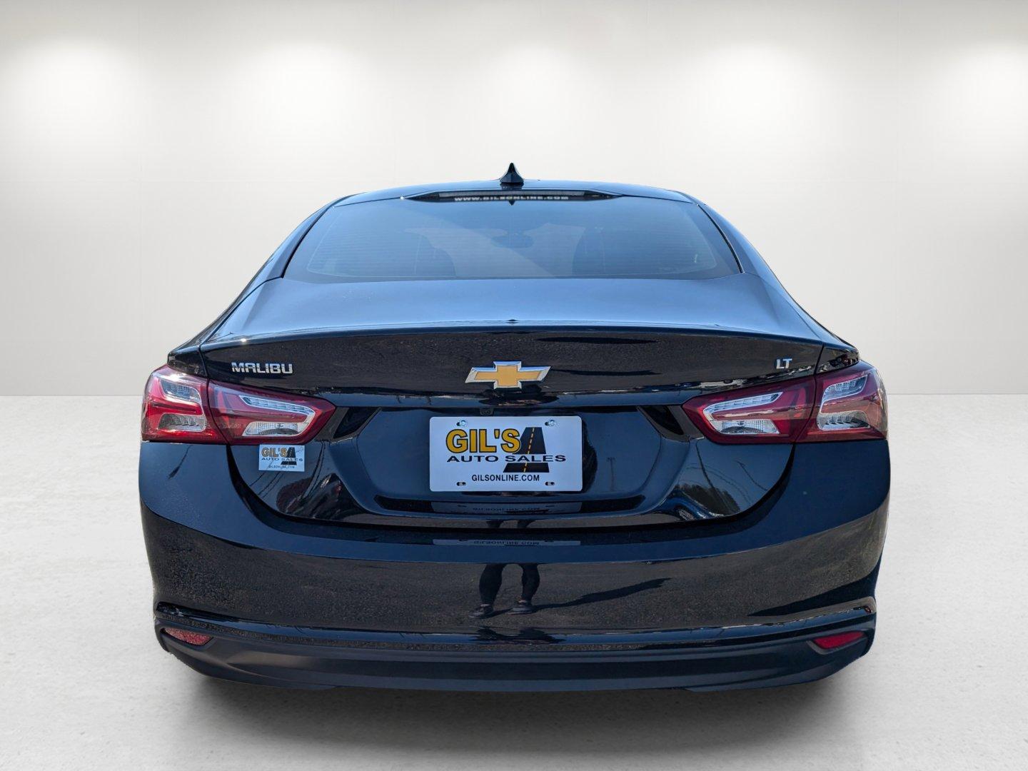 2020 /Jet Black Chevrolet Malibu LT (1G1ZD5ST7LF) with an Turbocharged Gas I4 1.5L/91 engine, 1-Speed Automatic transmission, located at 7000 Northlake Connector, Columbus, GA, 31904, (706) 987-8085, 32.524975, -84.978134 - 2020 Chevrolet Malibu LT - Photo#5