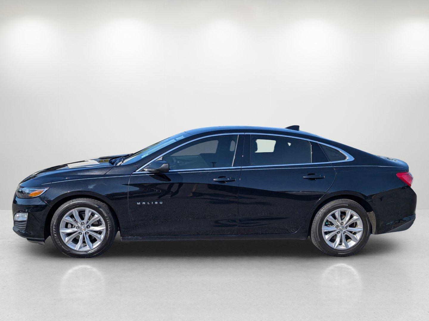 2020 /Jet Black Chevrolet Malibu LT (1G1ZD5ST7LF) with an Turbocharged Gas I4 1.5L/91 engine, 1-Speed Automatic transmission, located at 7000 Northlake Connector, Columbus, GA, 31904, (706) 987-8085, 32.524975, -84.978134 - 2020 Chevrolet Malibu LT - Photo#7